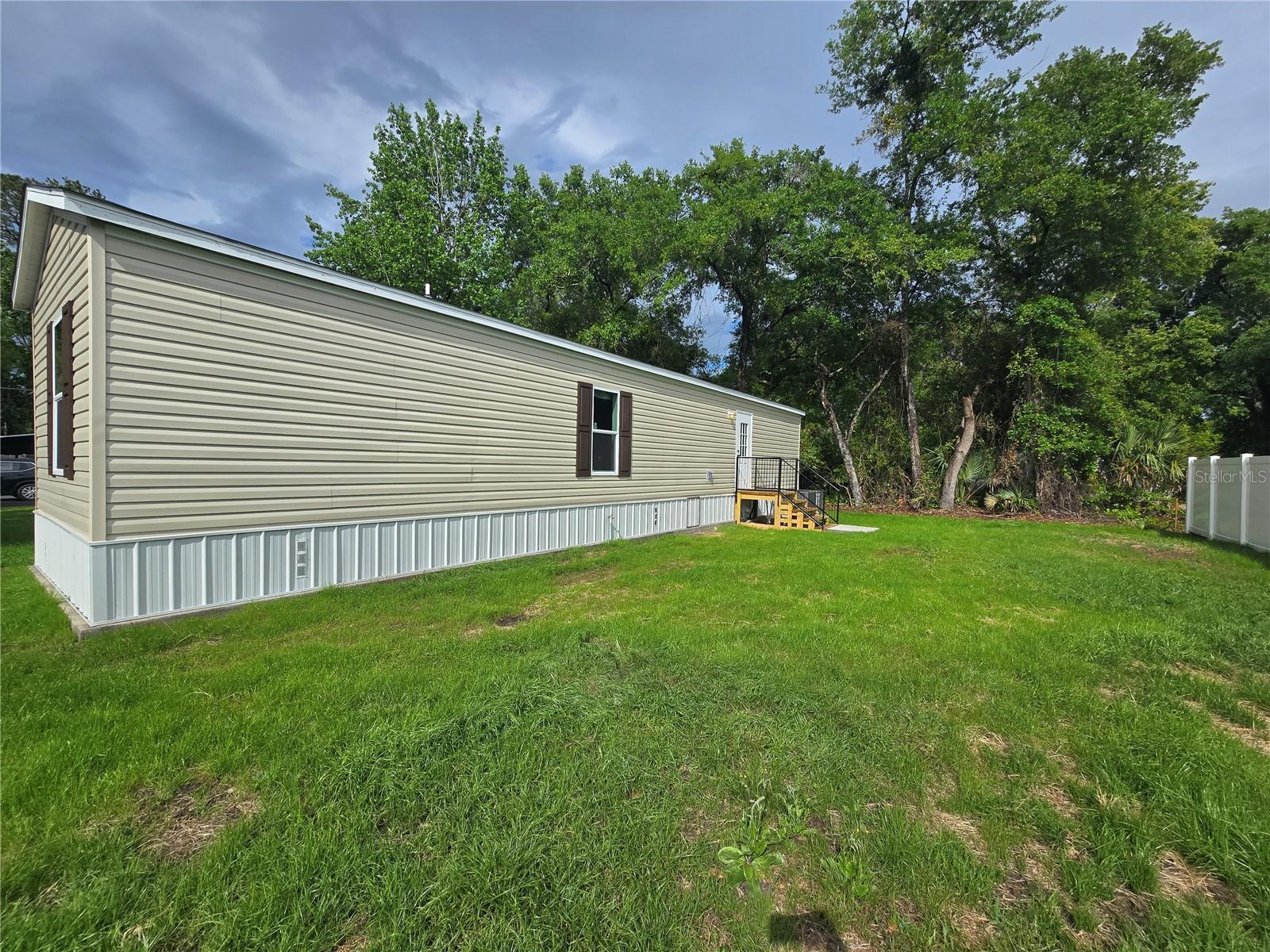 24048 ERMINE RD, ASTOR, FL, 32102