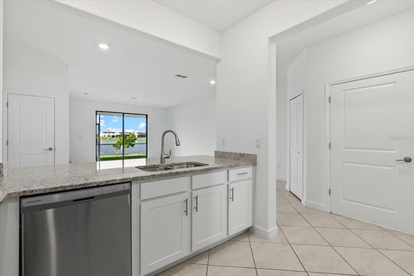 15171 SUNNY DAY DR, BRADENTON, FL, 34211
