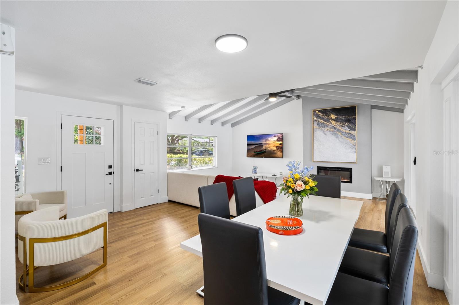 Open Concept Living/Dining