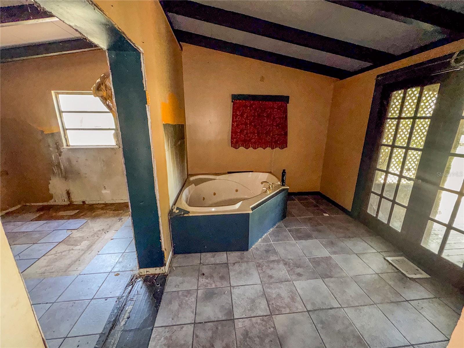 1610 NE 14TH AVE, OCALA, FL, 34470