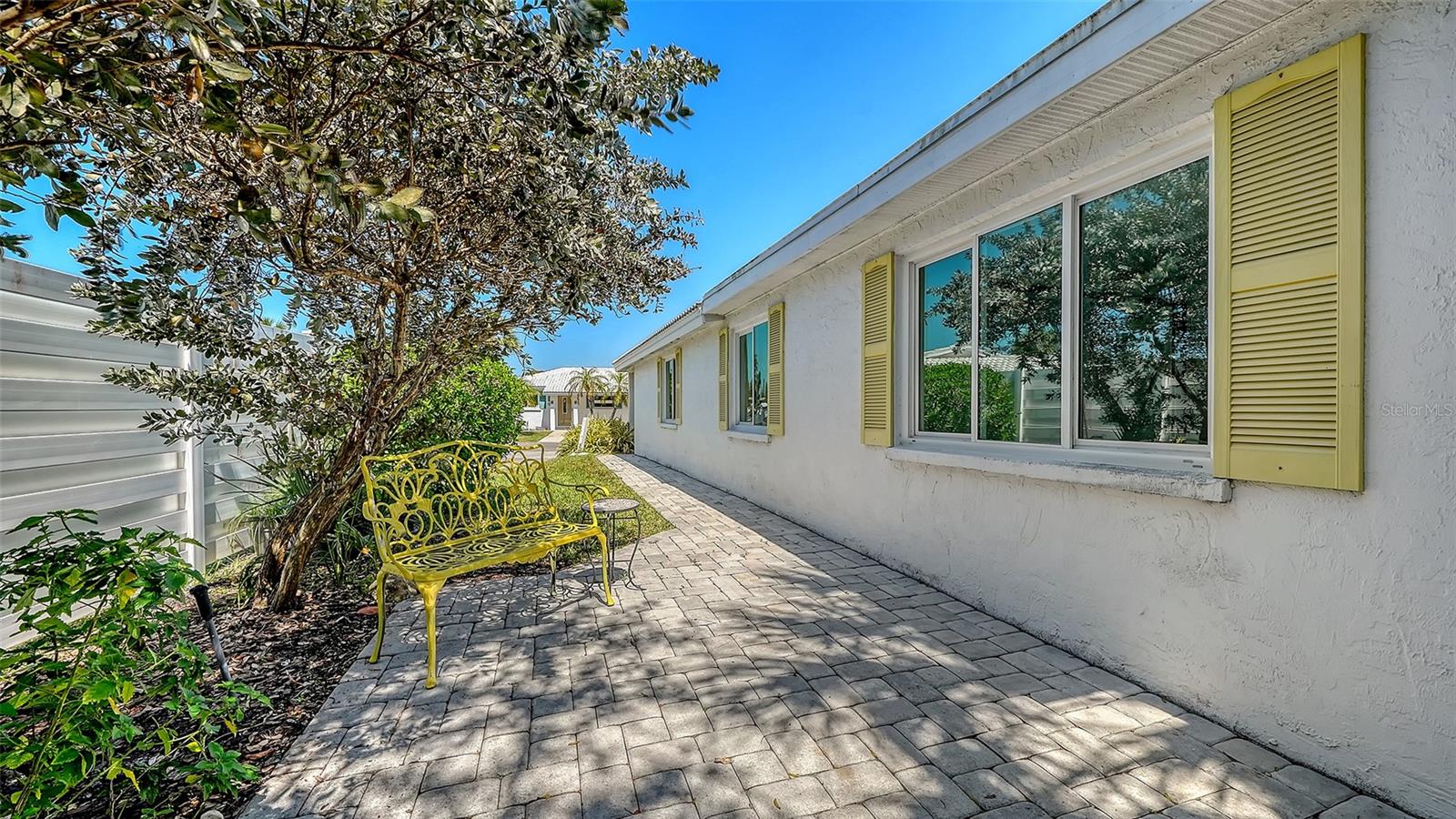 554 SPANISH DR S, LONGBOAT KEY, FL, 34228
