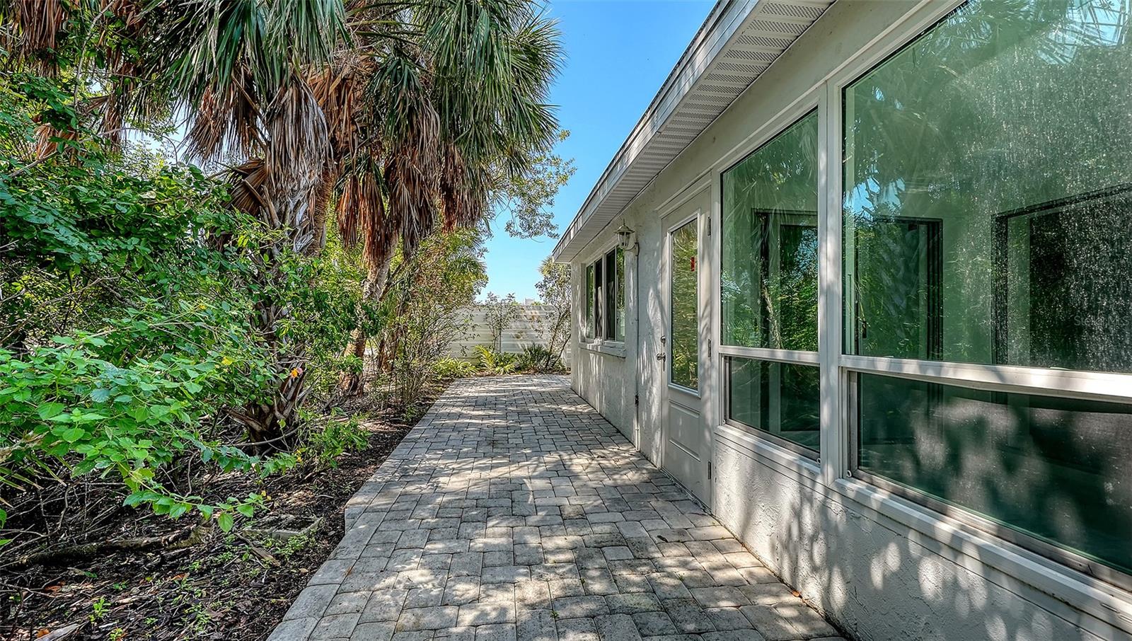 554 SPANISH DR S, LONGBOAT KEY, FL, 34228