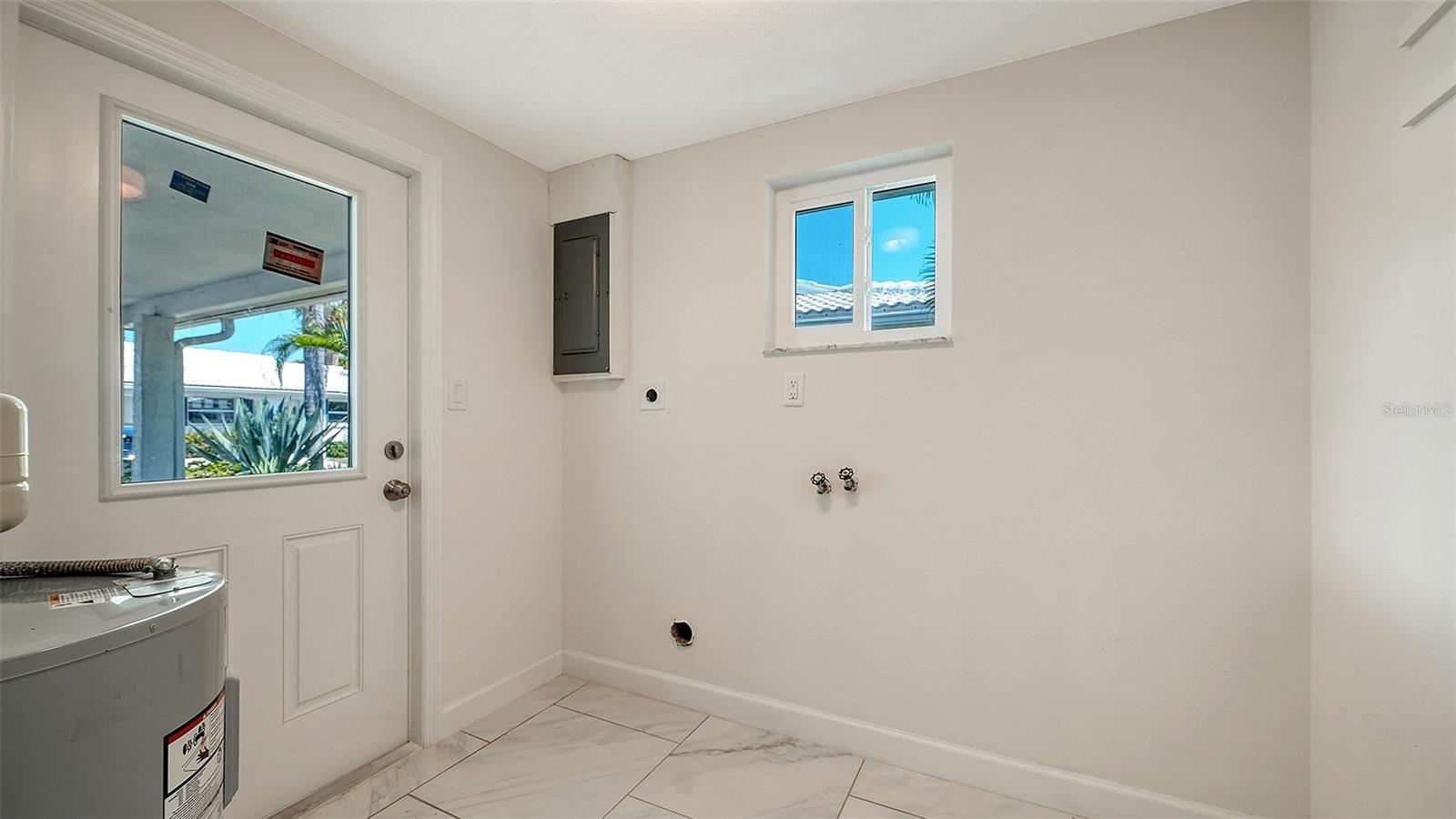 554 SPANISH DR S, LONGBOAT KEY, FL, 34228