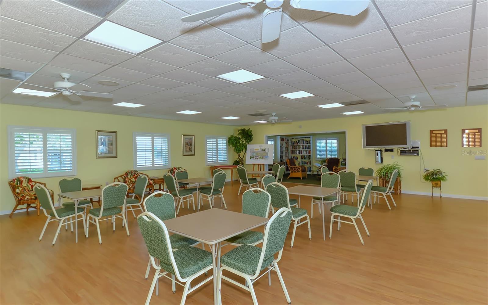 554 SPANISH DR S, LONGBOAT KEY, FL, 34228