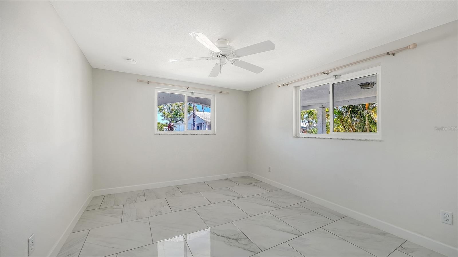 554 SPANISH DR S, LONGBOAT KEY, FL, 34228