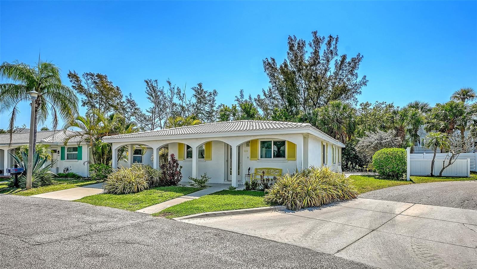 554 SPANISH DR S, LONGBOAT KEY, FL, 34228