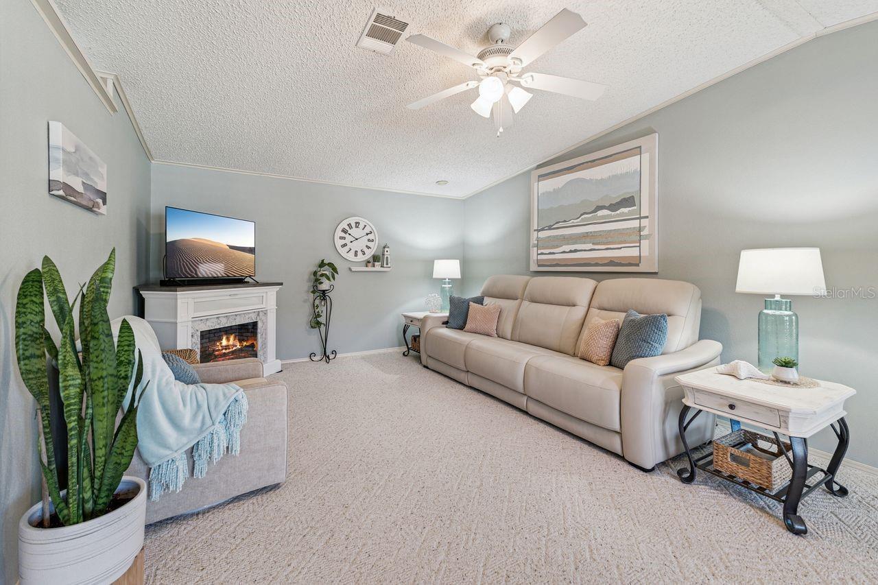 6643 WESTCHESTER DR NE, WINTER HAVEN, FL, 33881