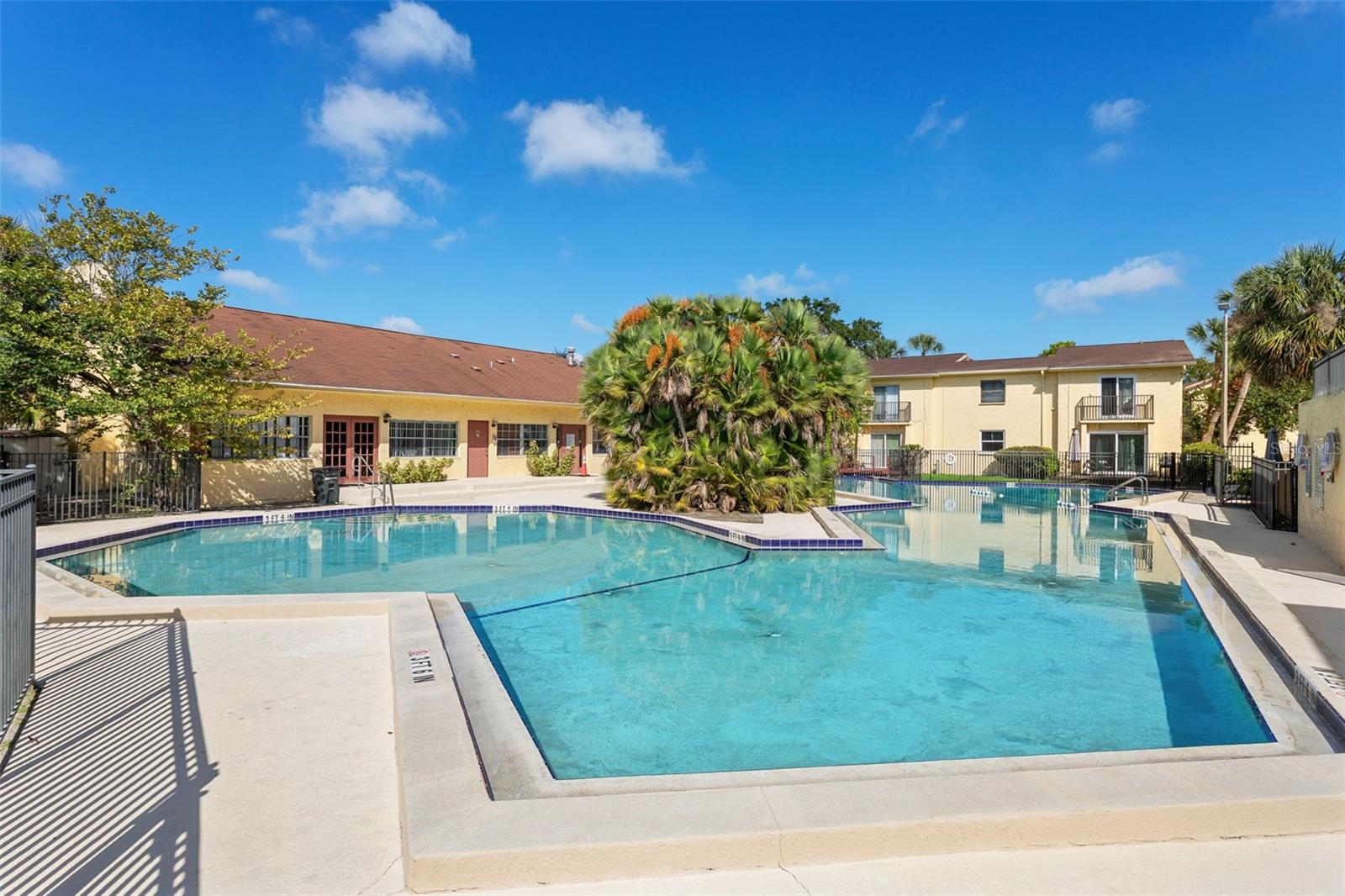 7501 DOLONITA DR #7501, TAMPA, FL, 33615