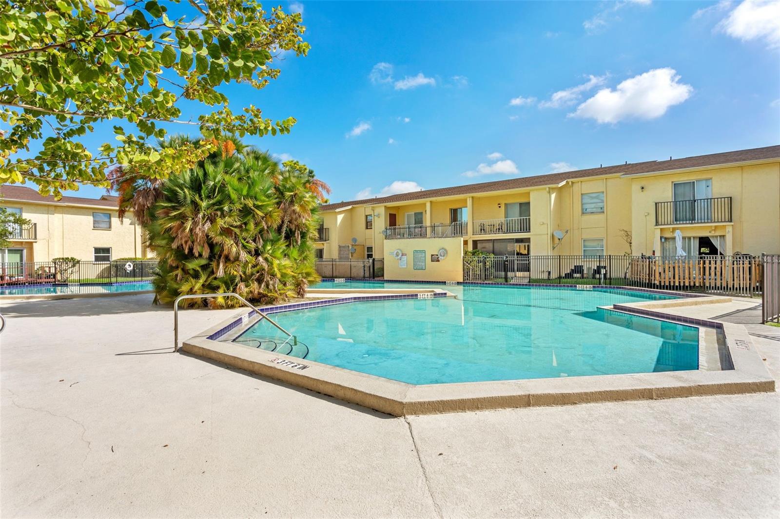 7501 DOLONITA DR #7501, TAMPA, FL, 33615