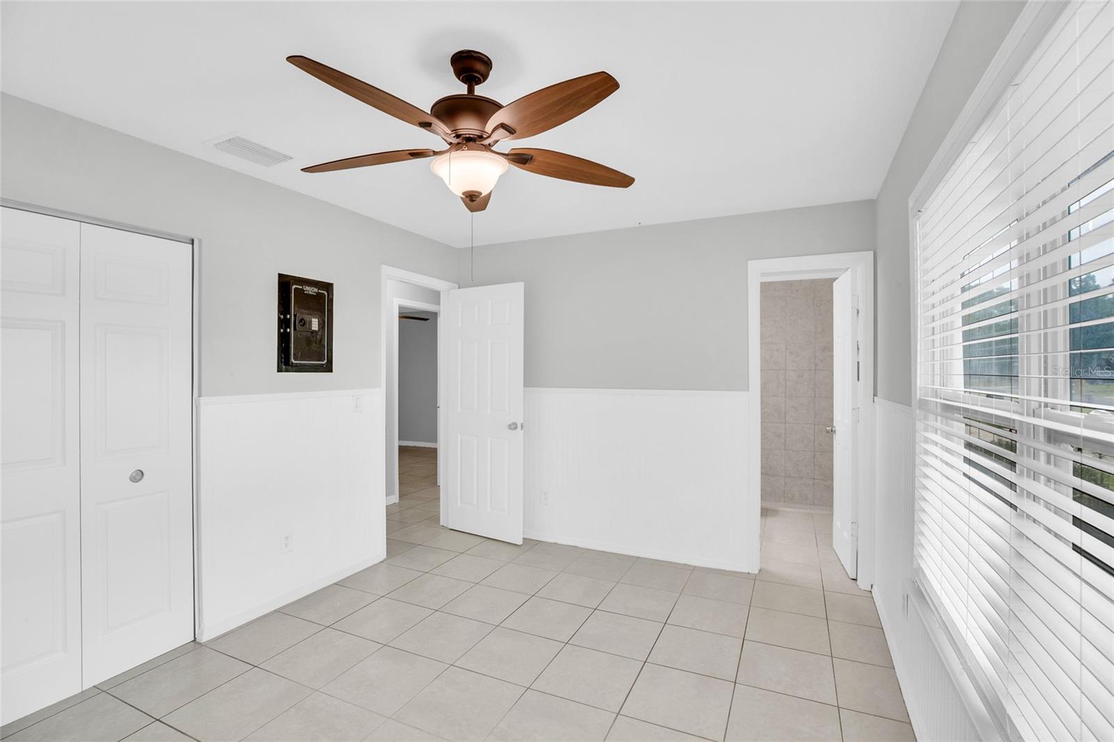 2255 15TH AVE SW, VERO BEACH, FL, 32962