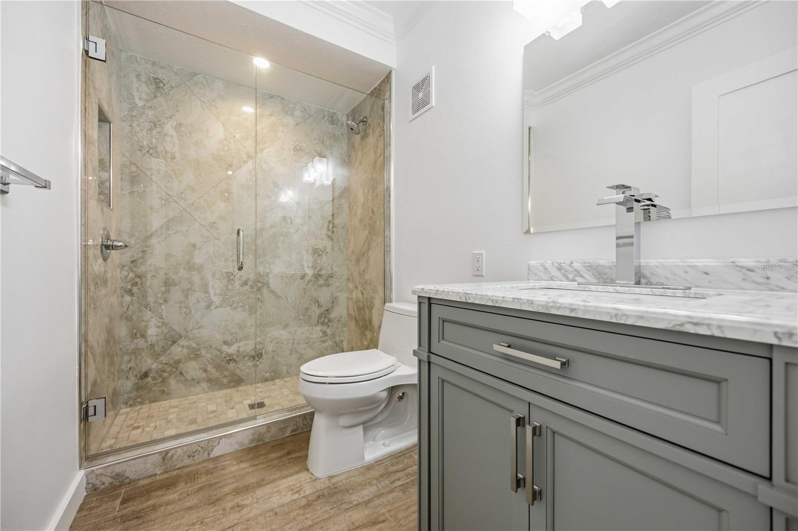769 JOHN RINGLING BLVD #2, SARASOTA, FL, 34236