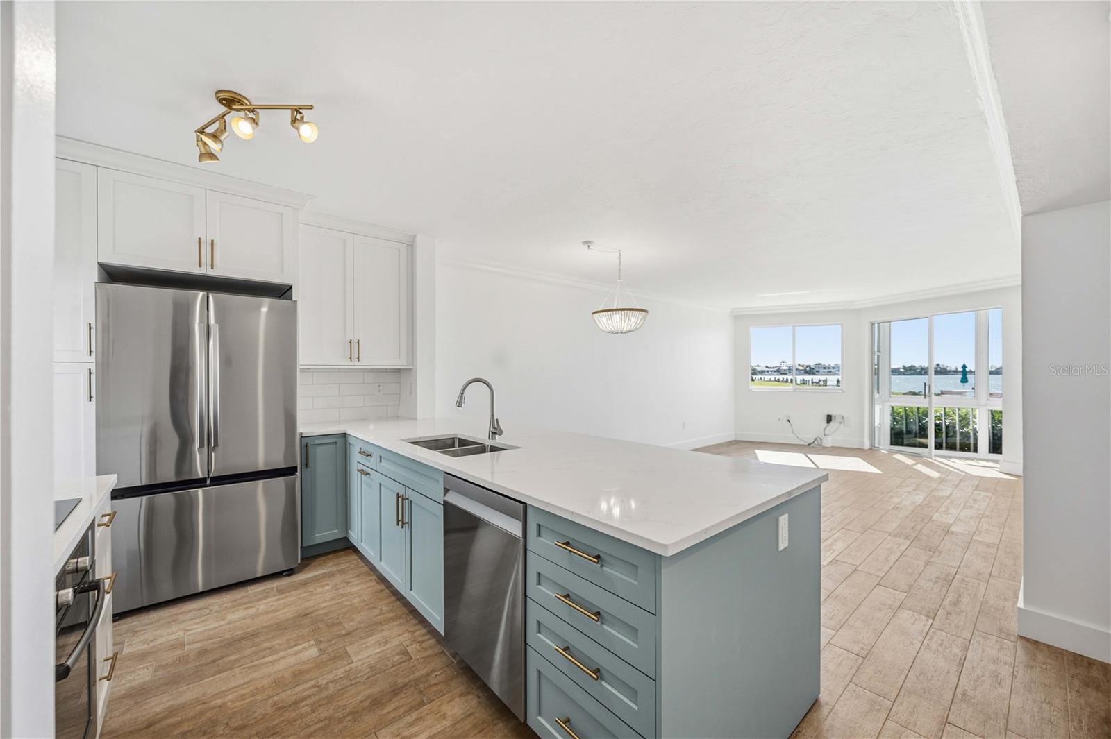 769 JOHN RINGLING BLVD #2, SARASOTA, FL, 34236