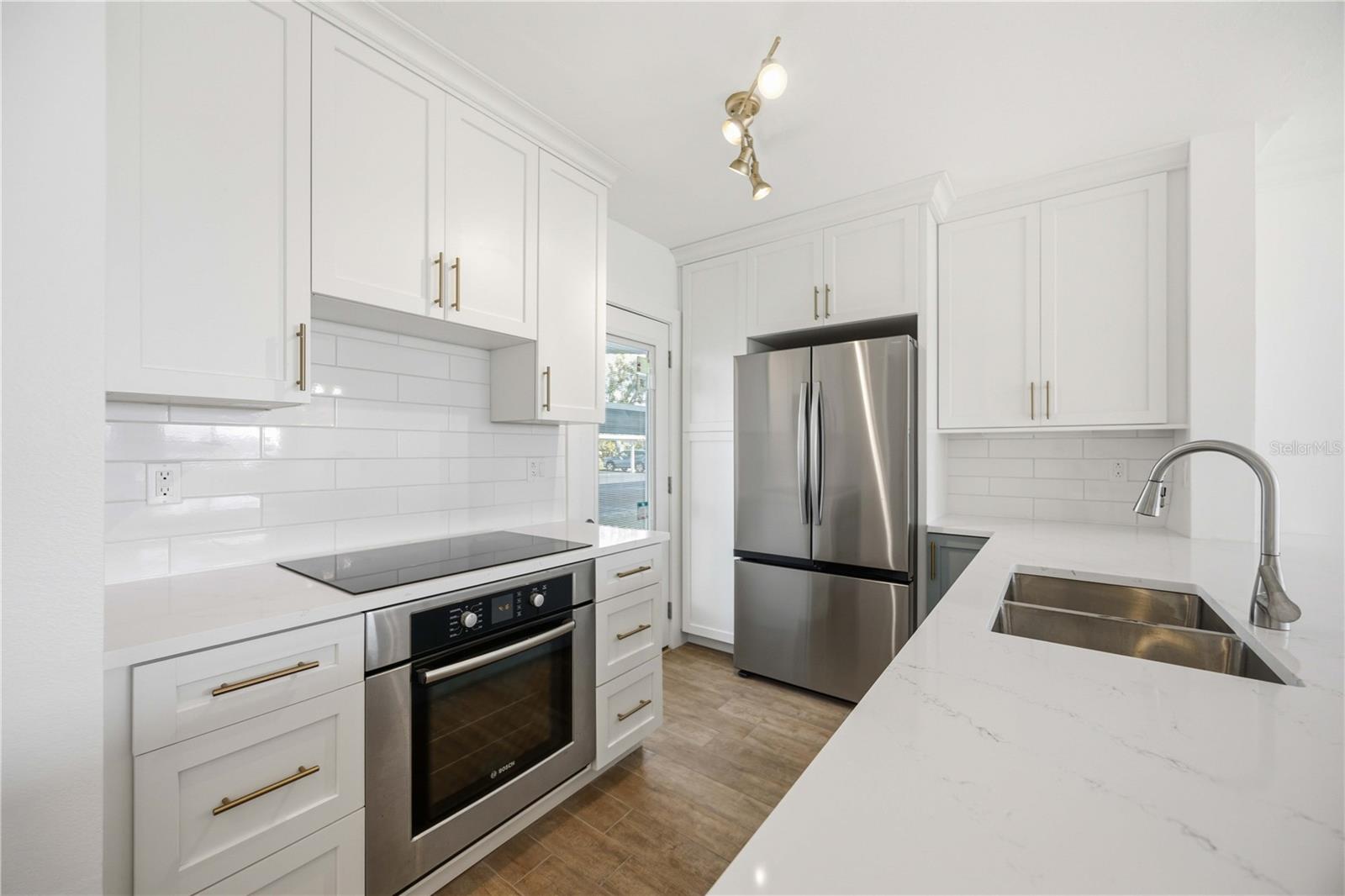 769 JOHN RINGLING BLVD #2, SARASOTA, FL, 34236