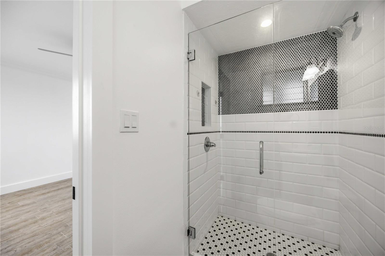 769 JOHN RINGLING BLVD #2, SARASOTA, FL, 34236