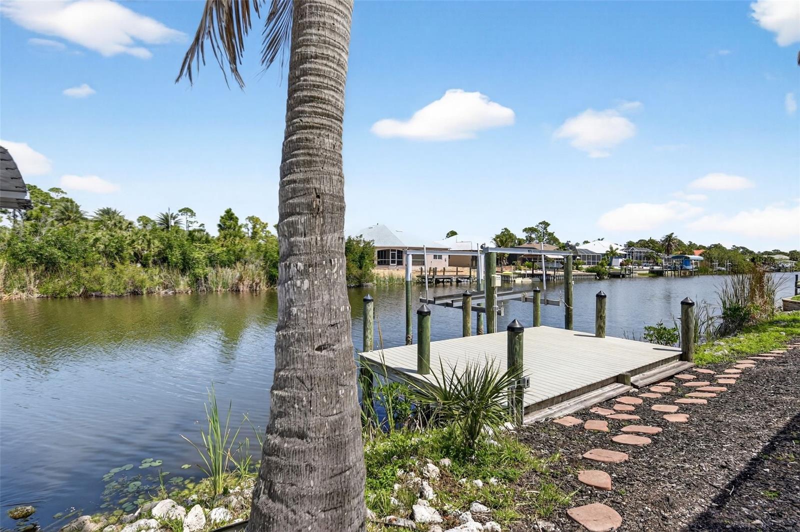 15144 HENNIPEN CIR, PORT CHARLOTTE, FL, 33981