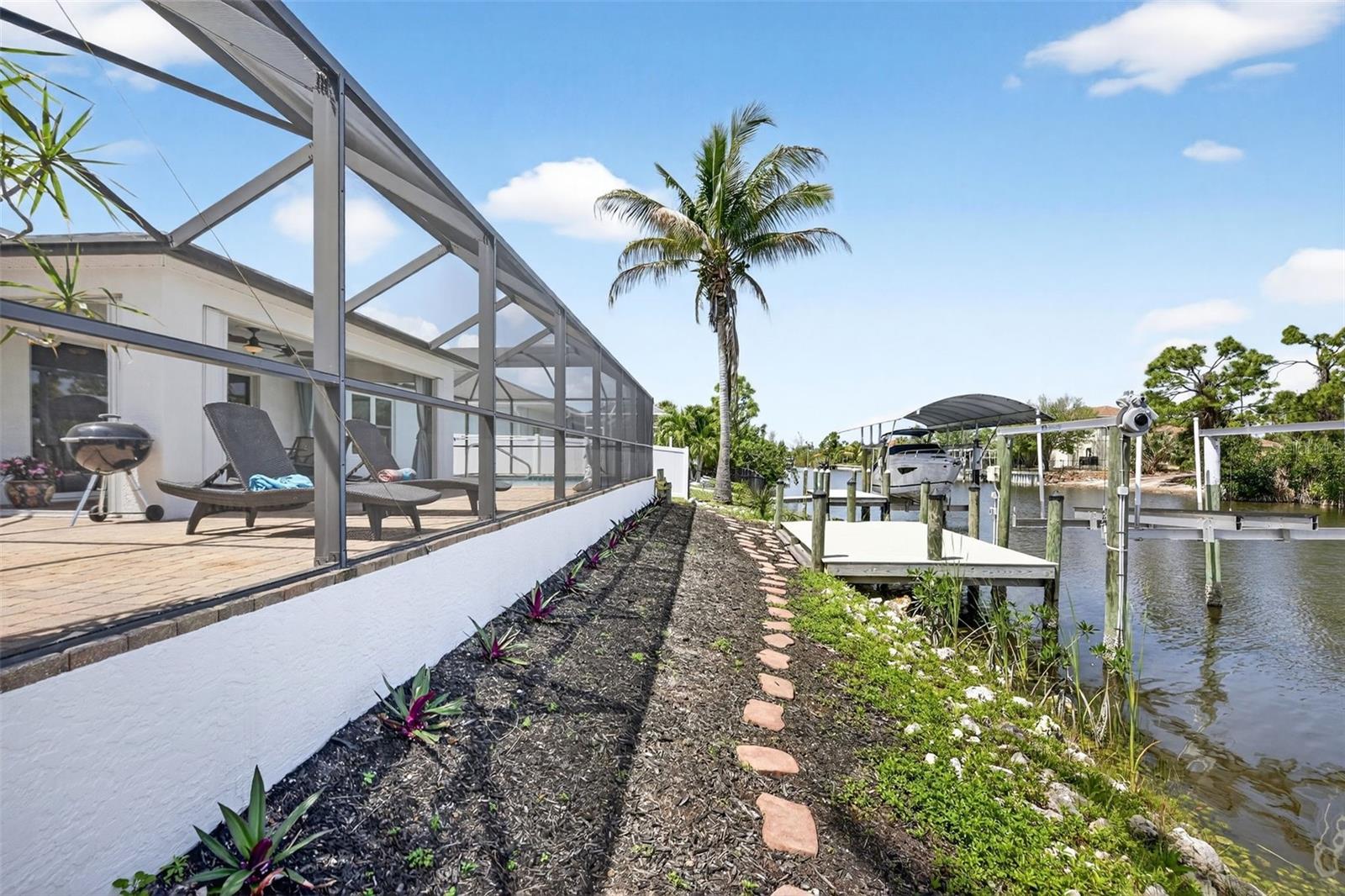15144 HENNIPEN CIR, PORT CHARLOTTE, FL, 33981