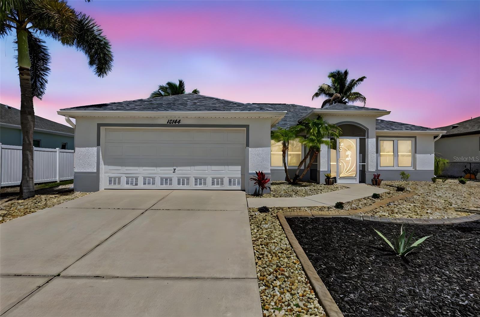 15144 HENNIPEN CIR, PORT CHARLOTTE, FL, 33981