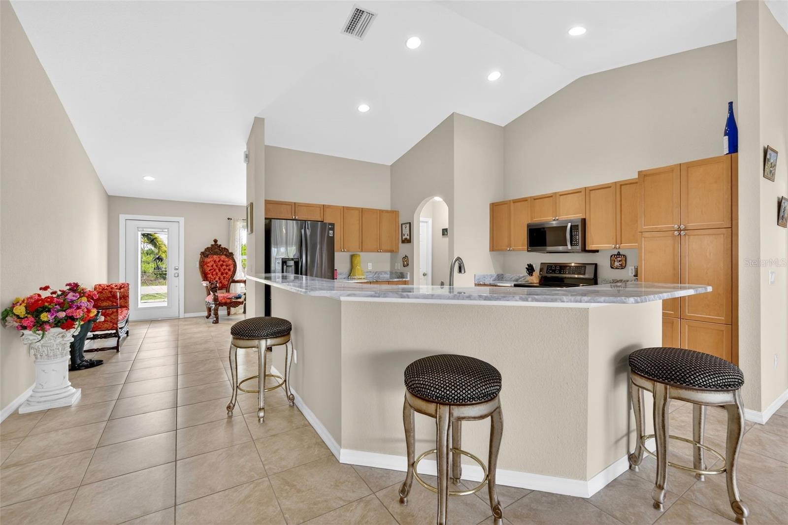 15144 HENNIPEN CIR, PORT CHARLOTTE, FL, 33981