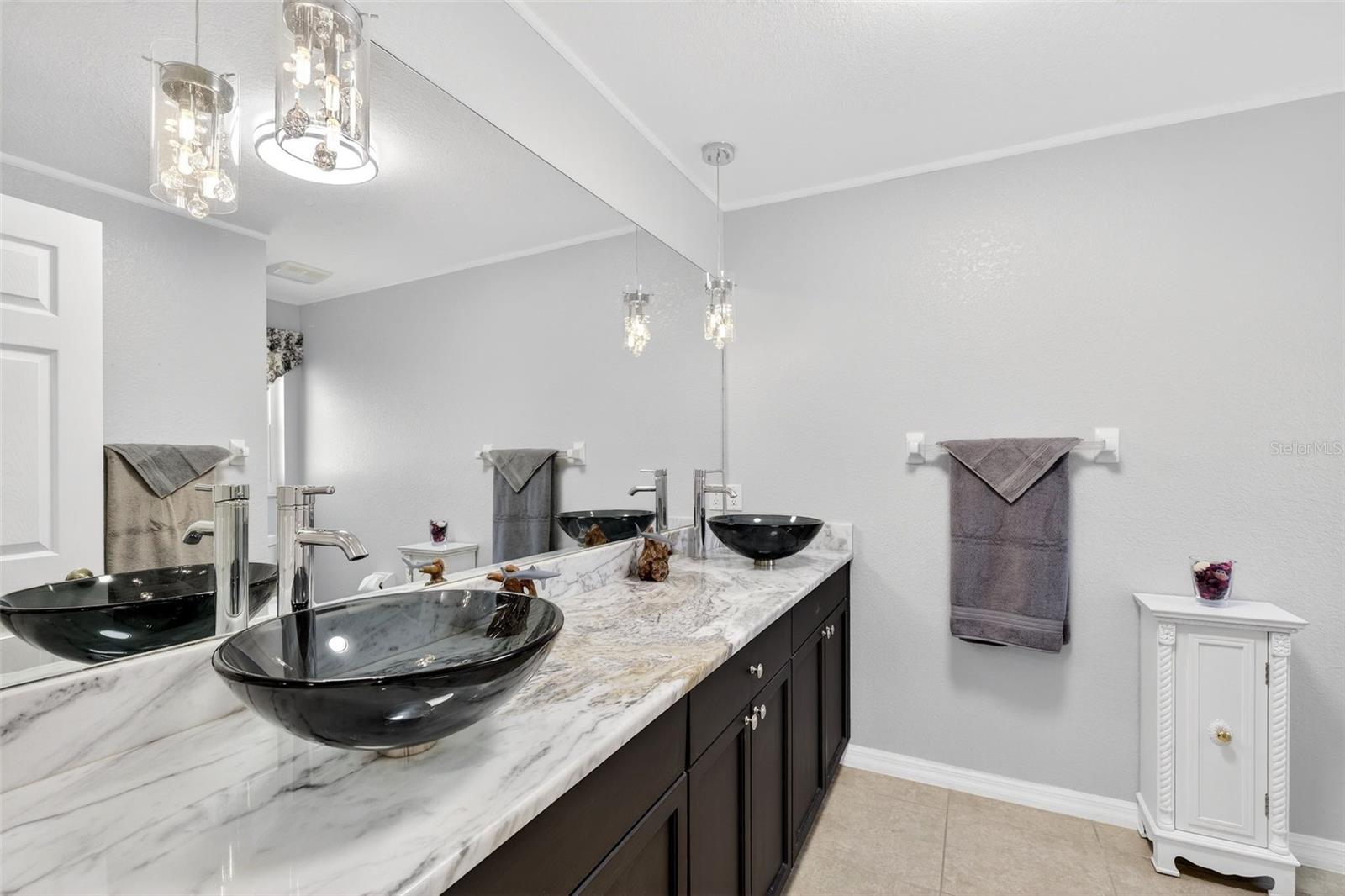 15144 HENNIPEN CIR, PORT CHARLOTTE, FL, 33981