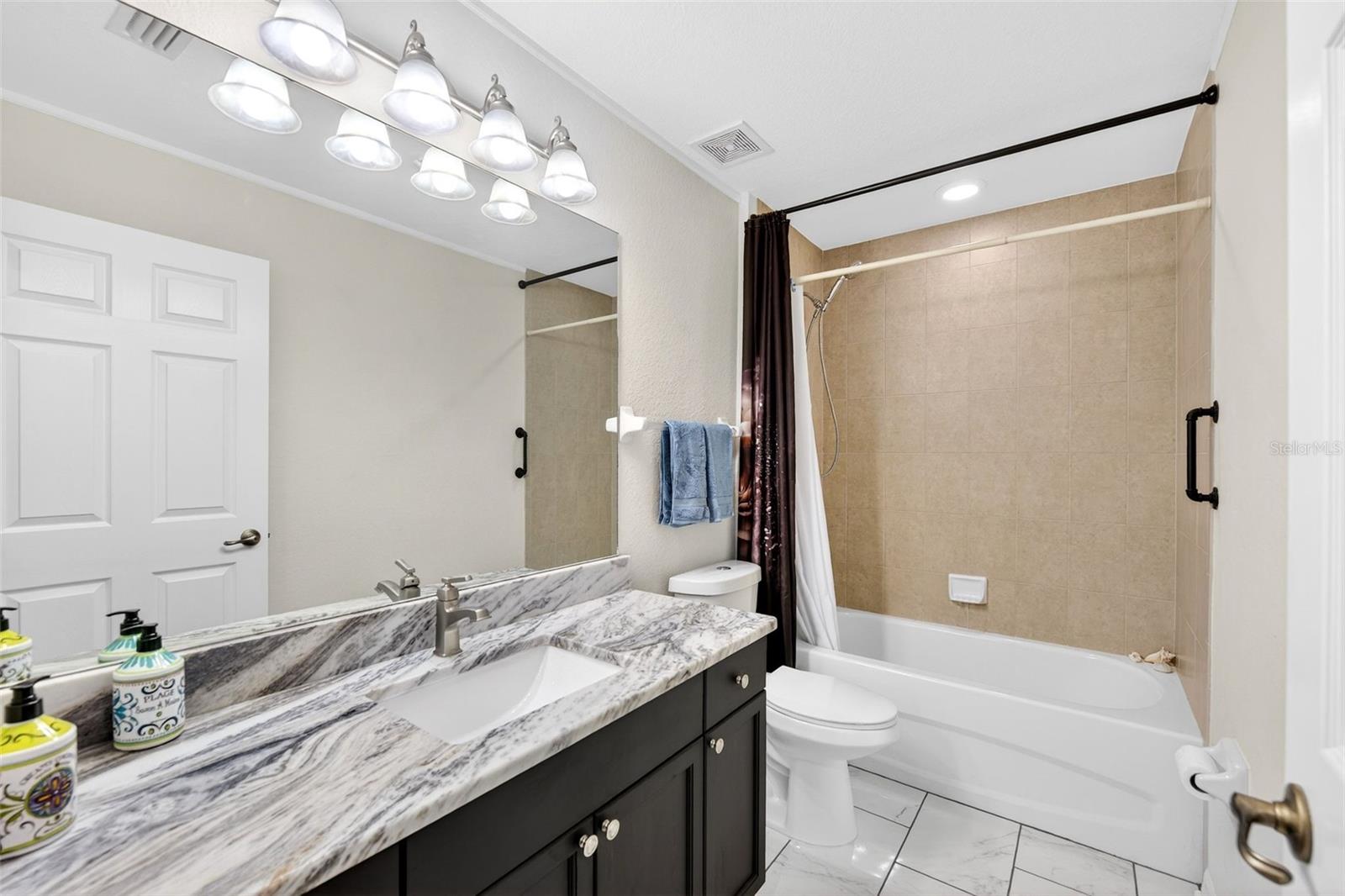 15144 HENNIPEN CIR, PORT CHARLOTTE, FL, 33981