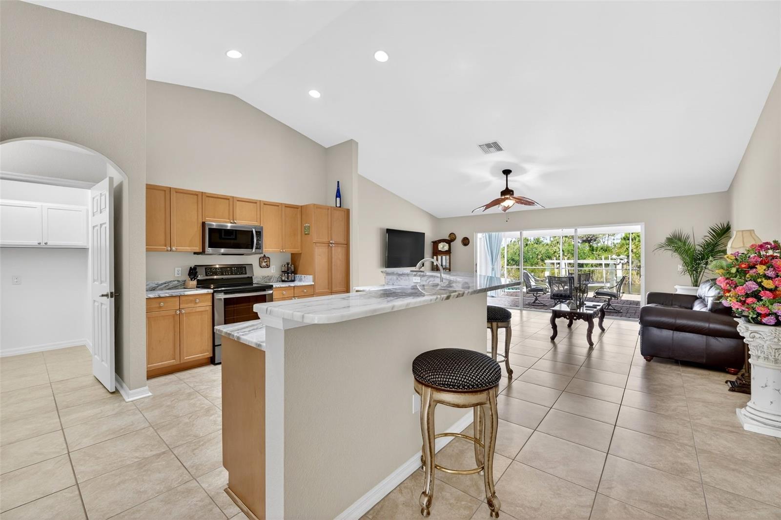 15144 HENNIPEN CIR, PORT CHARLOTTE, FL, 33981
