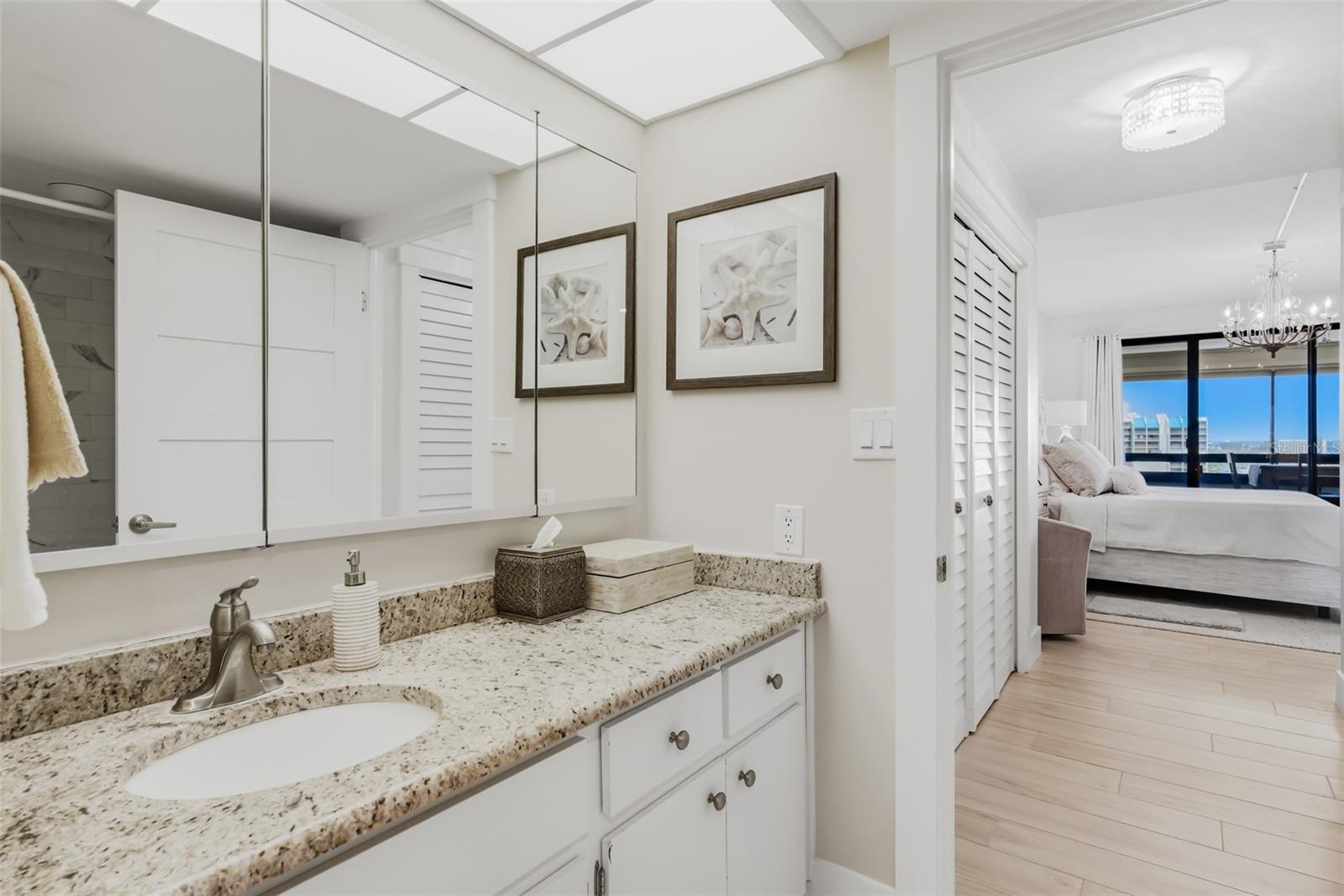 1460 GULF BLVD #1205, CLEARWATER BEACH, FL, 33767