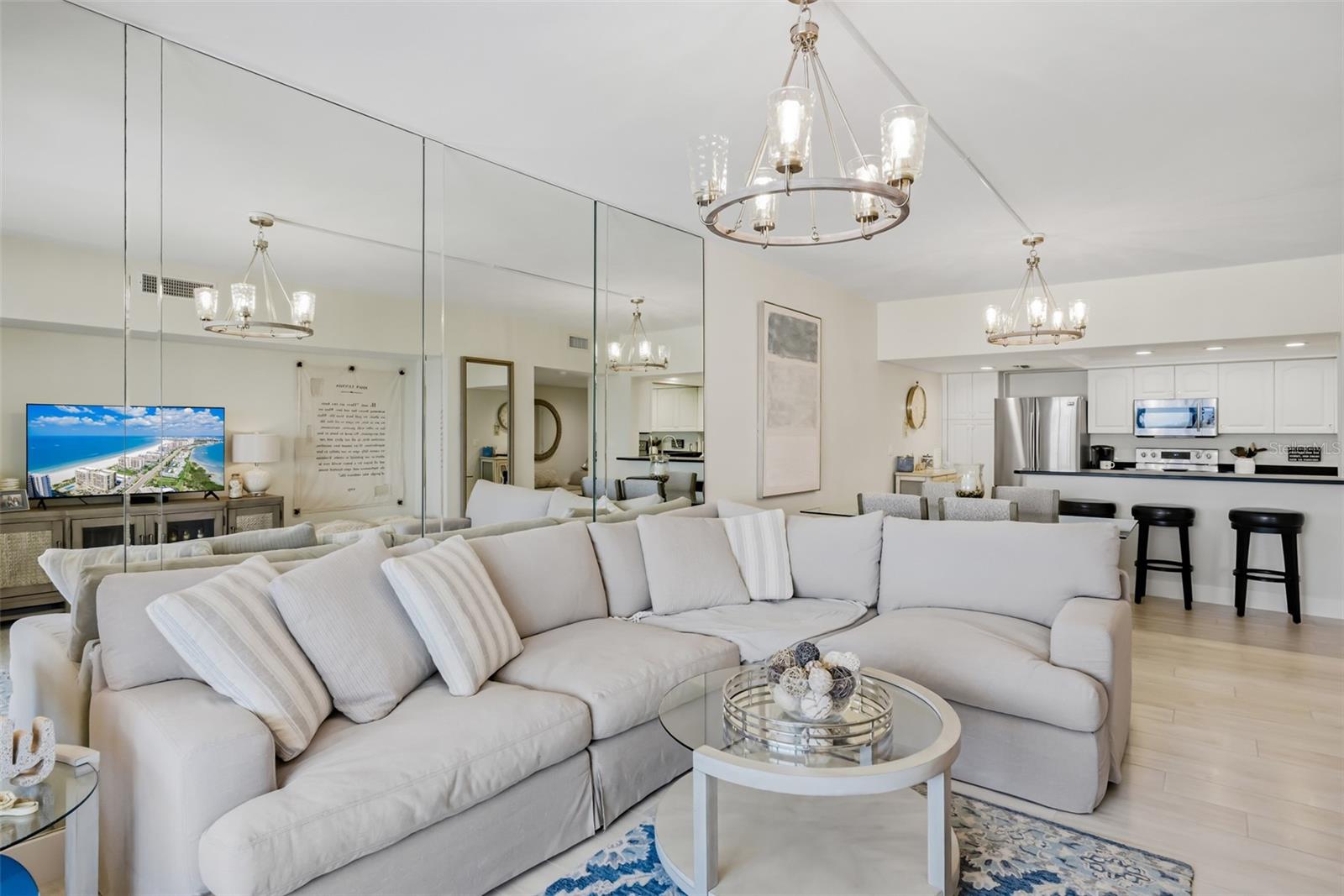 1460 GULF BLVD #1205, CLEARWATER BEACH, FL, 33767