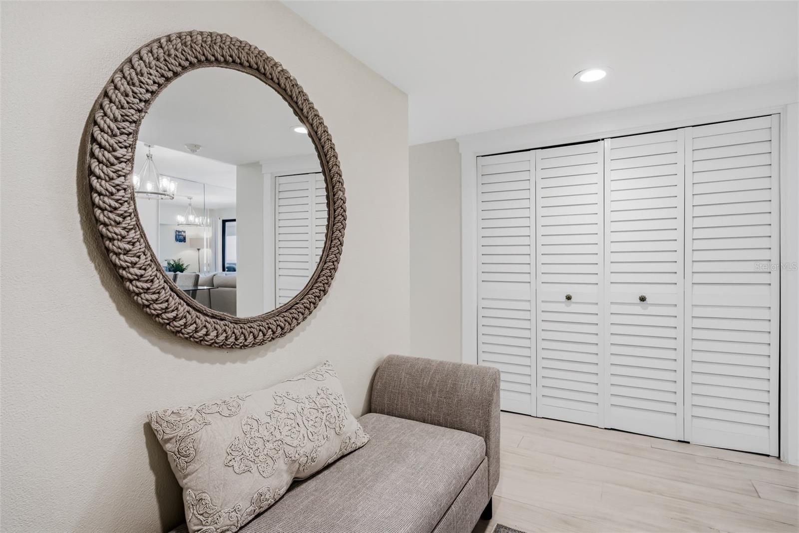 1460 GULF BLVD #1205, CLEARWATER BEACH, FL, 33767