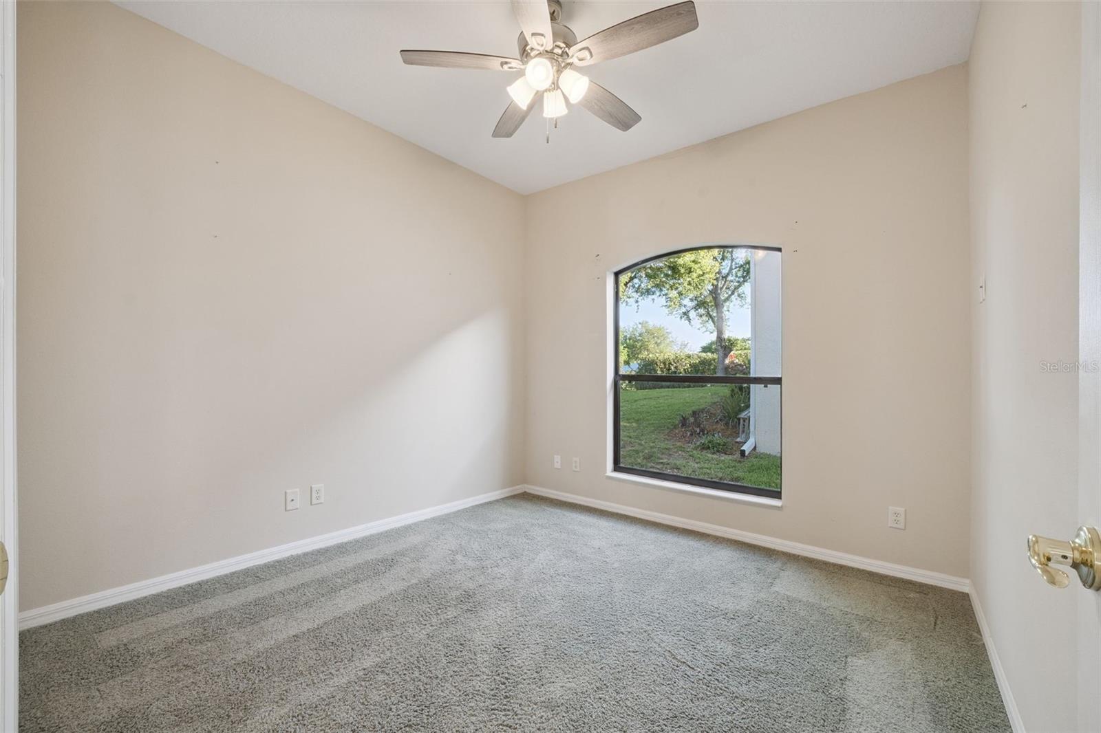 3292 SEVEN SEAS DR, TAVARES, FL, 32778