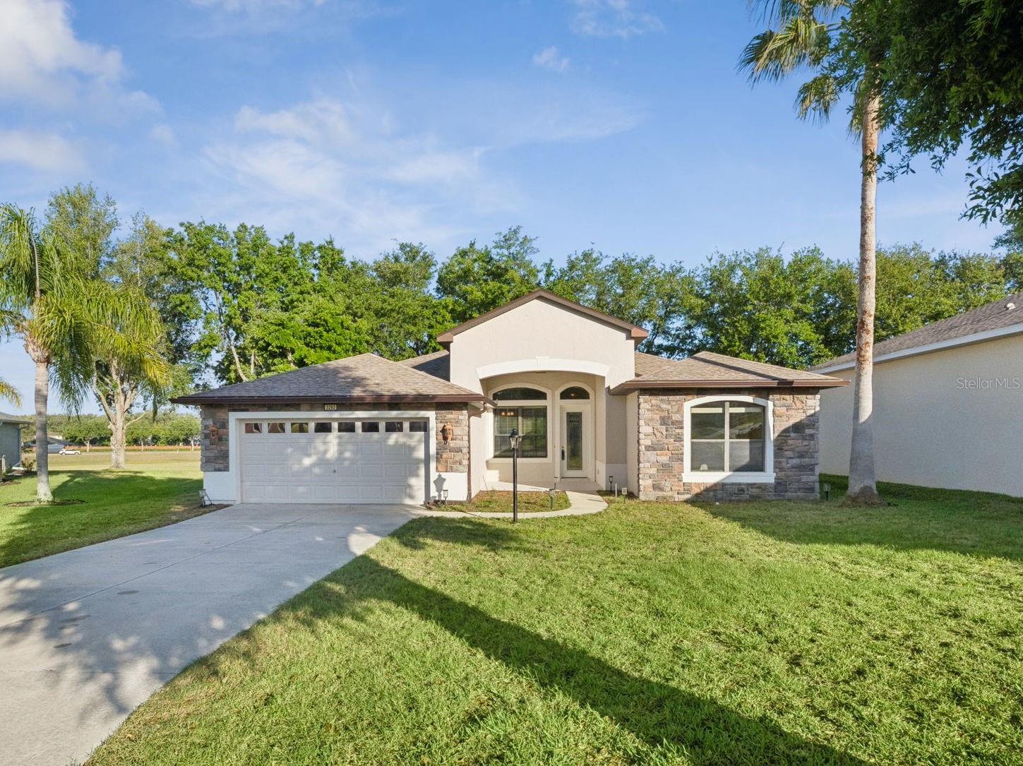 3292 SEVEN SEAS DR, TAVARES, FL, 32778