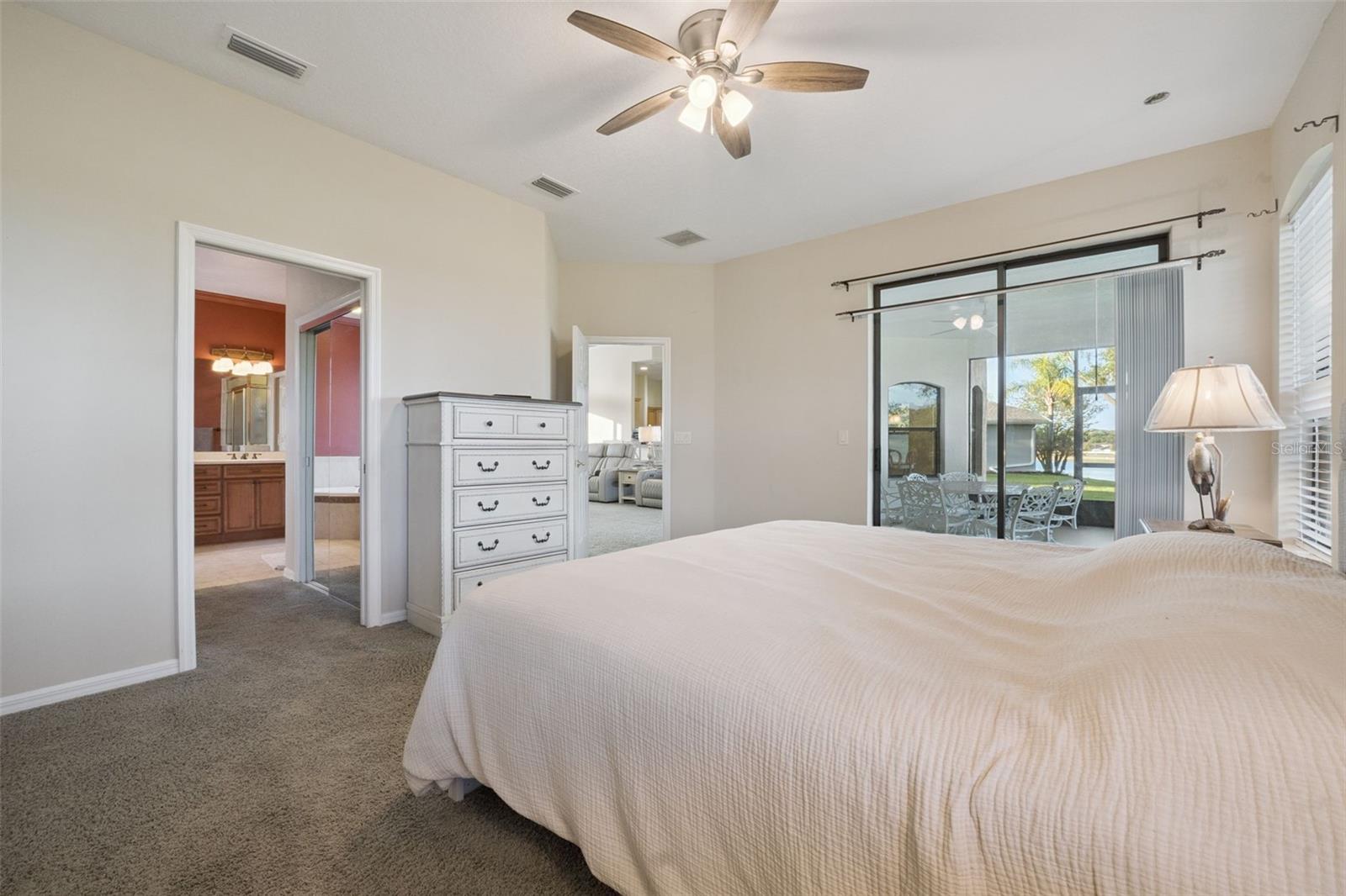 3292 SEVEN SEAS DR, TAVARES, FL, 32778