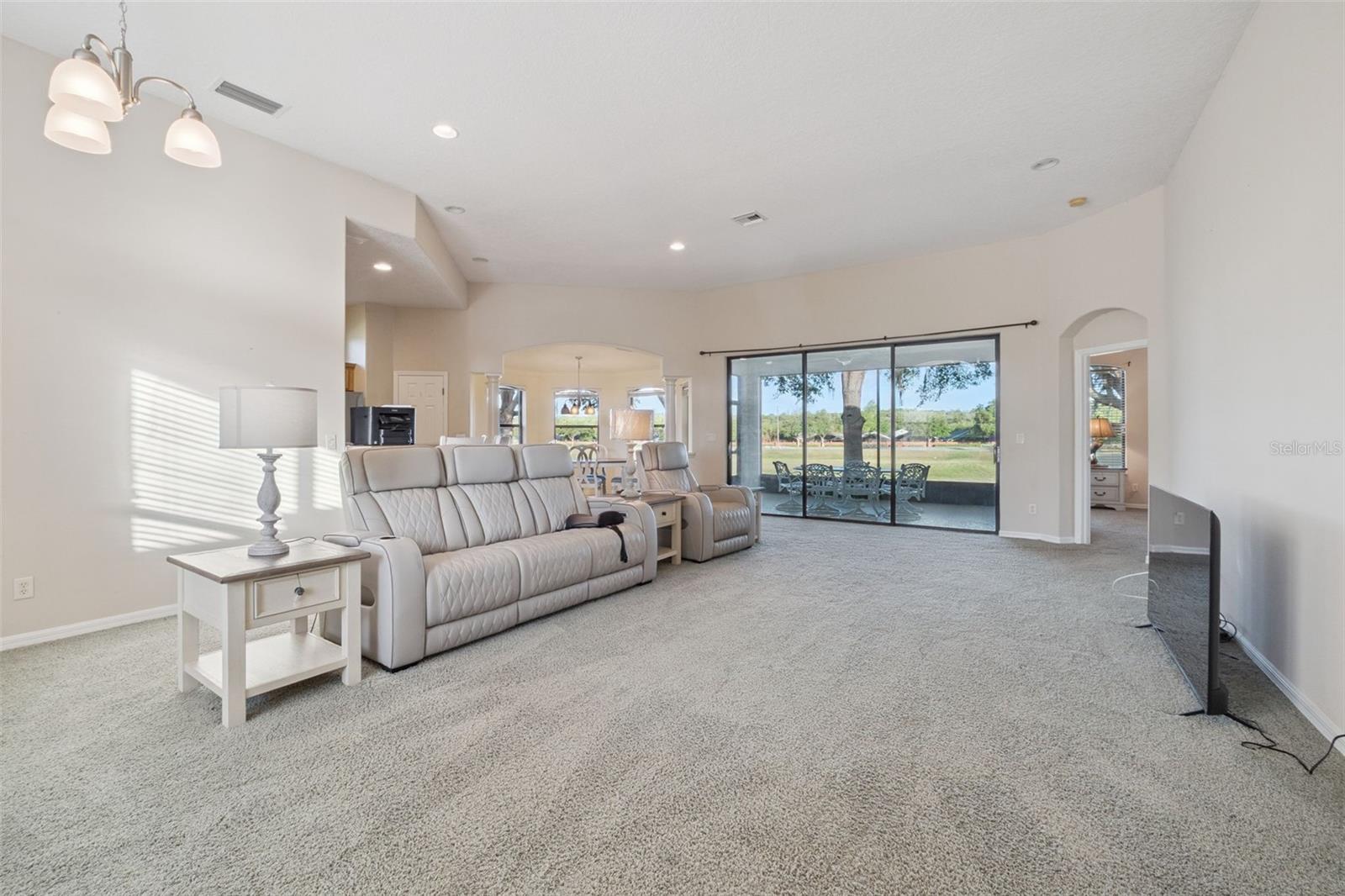 3292 SEVEN SEAS DR, TAVARES, FL, 32778