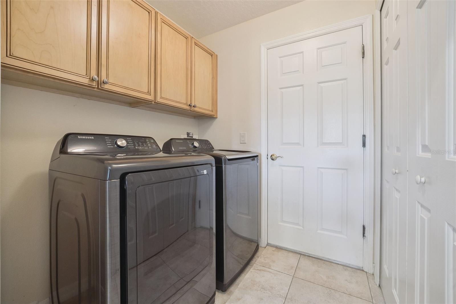 3292 SEVEN SEAS DR, TAVARES, FL, 32778