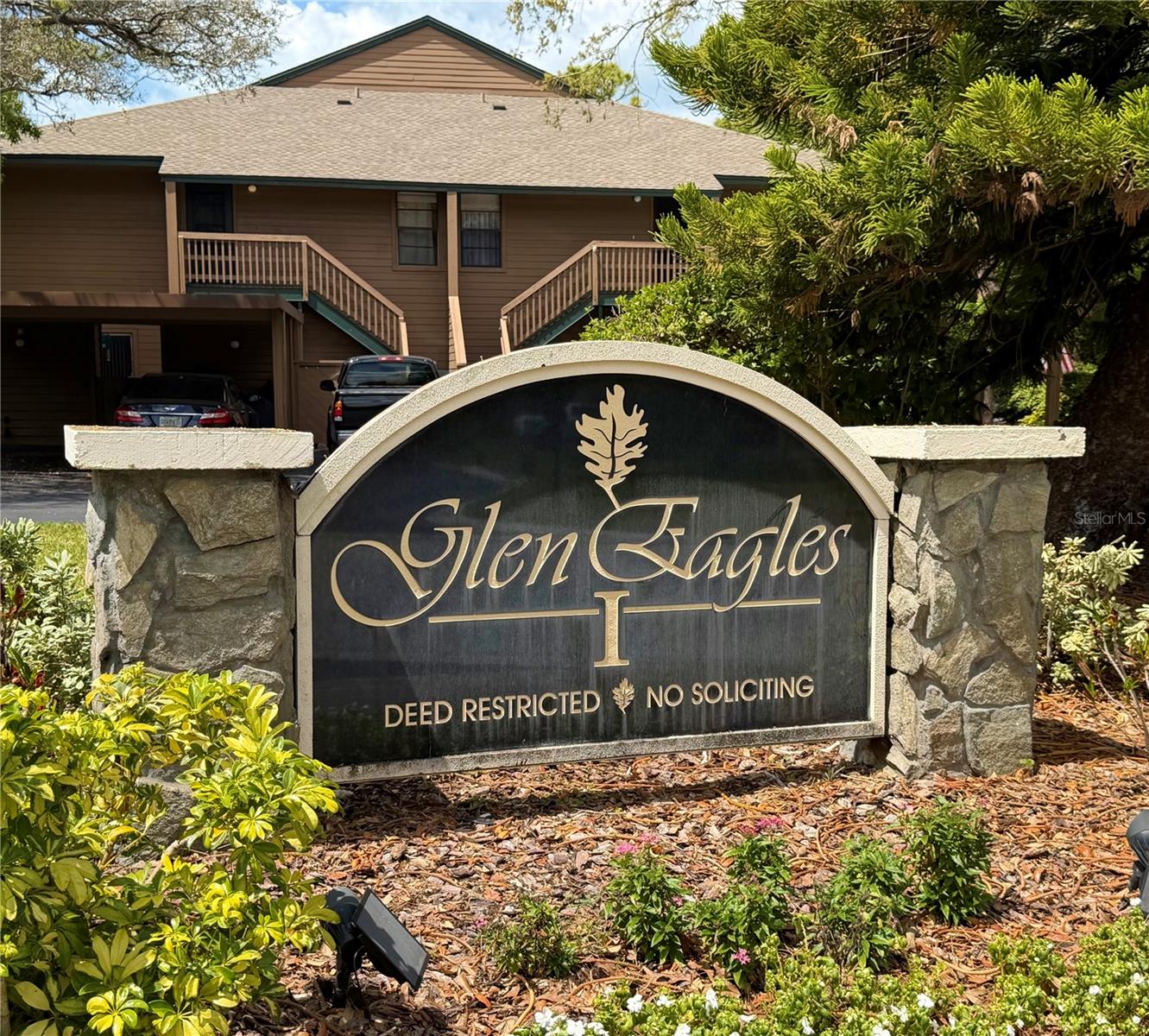 1001 LENNOX RD W, PALM HARBOR, FL, 34683