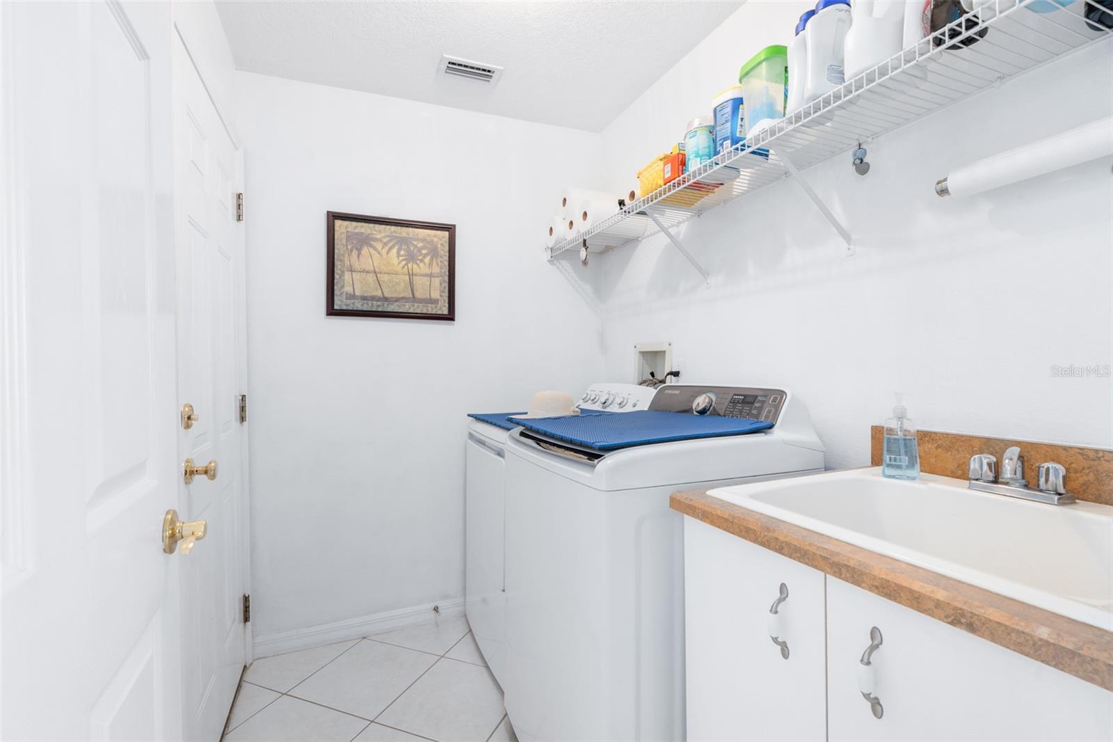 94 BAY LAKE DR, ORMOND BEACH, FL, 32174