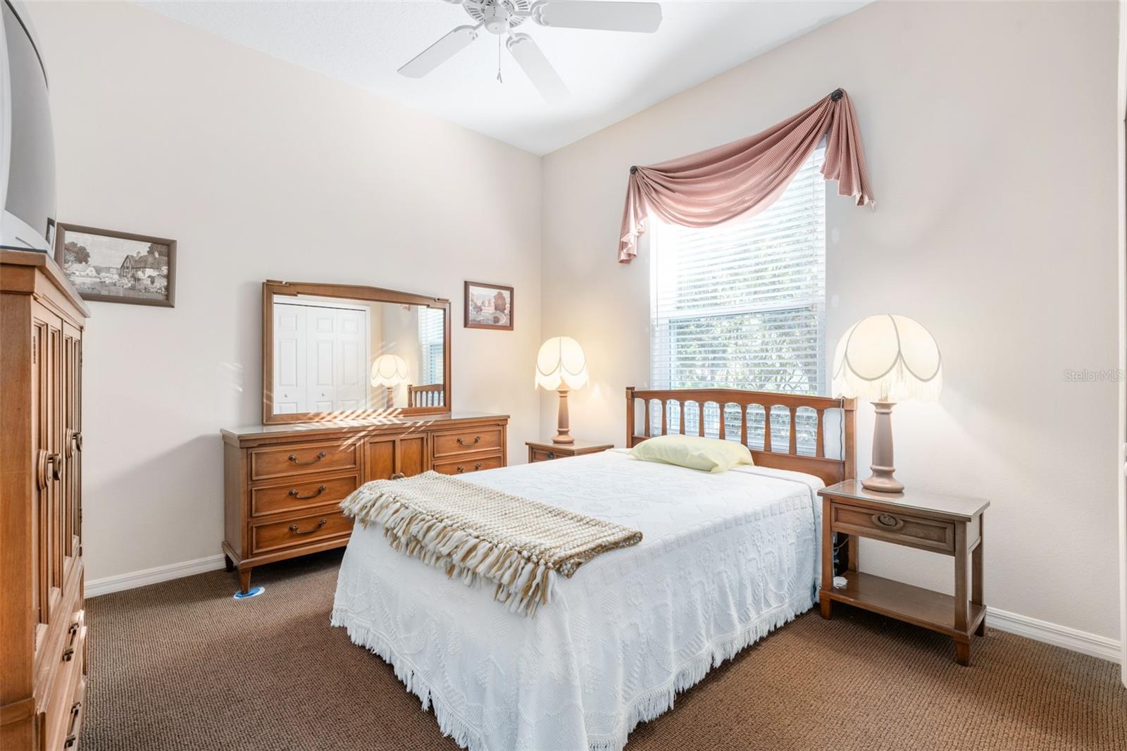 94 BAY LAKE DR, ORMOND BEACH, FL, 32174