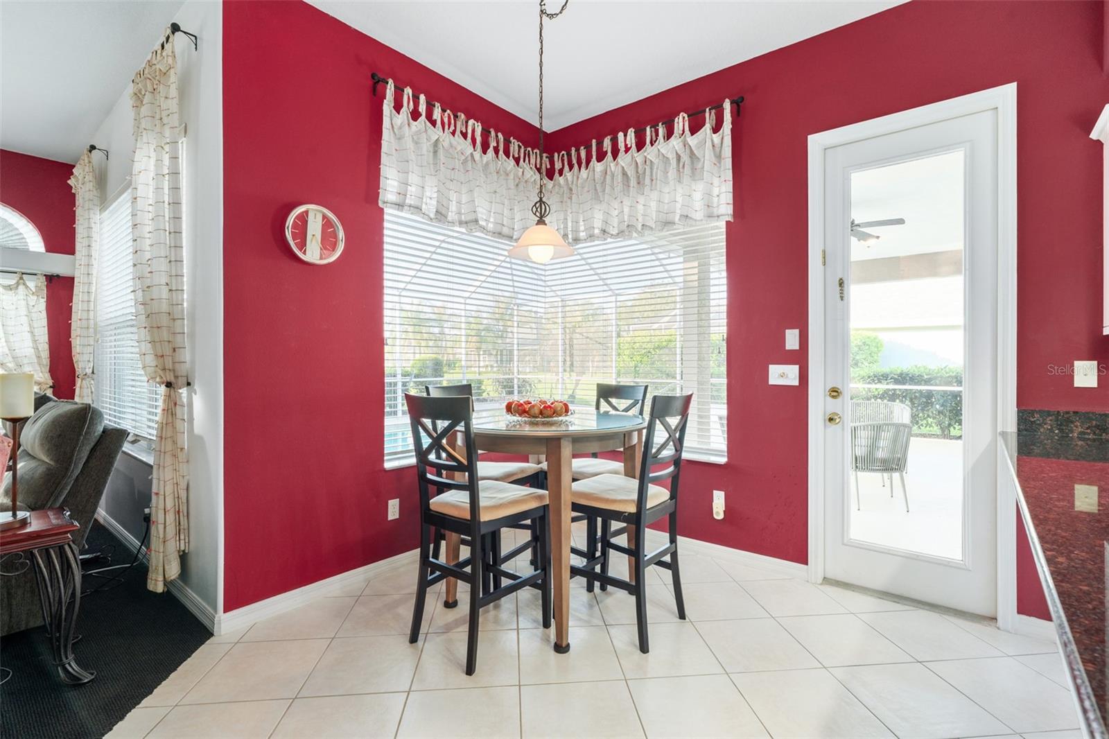 94 BAY LAKE DR, ORMOND BEACH, FL, 32174