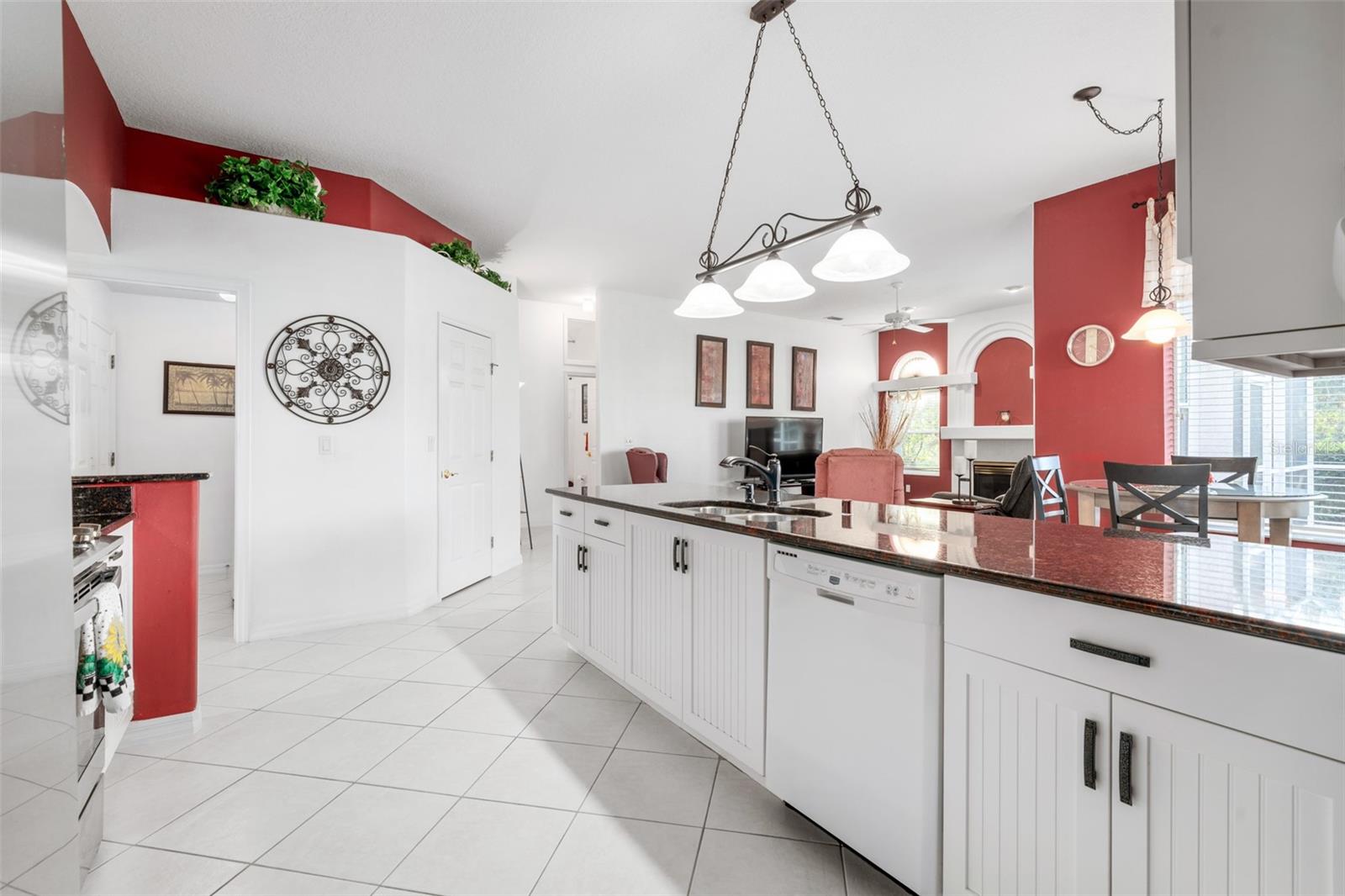94 BAY LAKE DR, ORMOND BEACH, FL, 32174