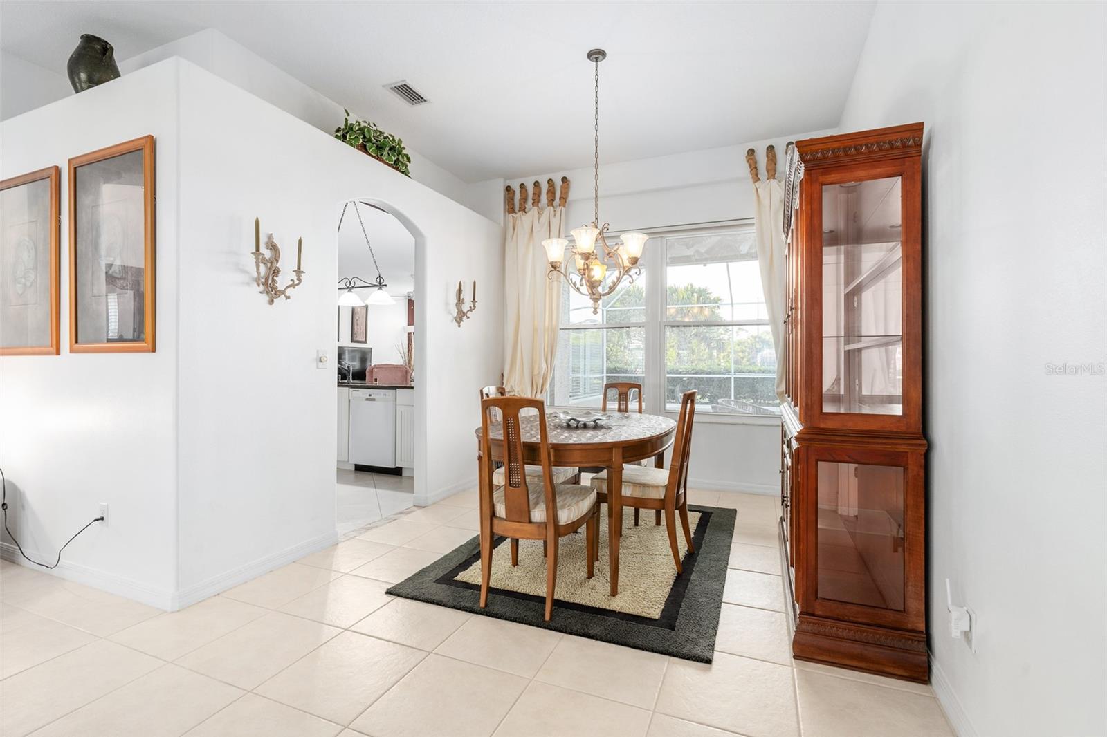 94 BAY LAKE DR, ORMOND BEACH, FL, 32174