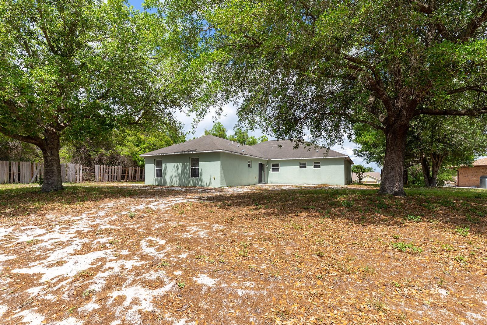 647 ELWOOD ST, DELTONA, FL, 32725