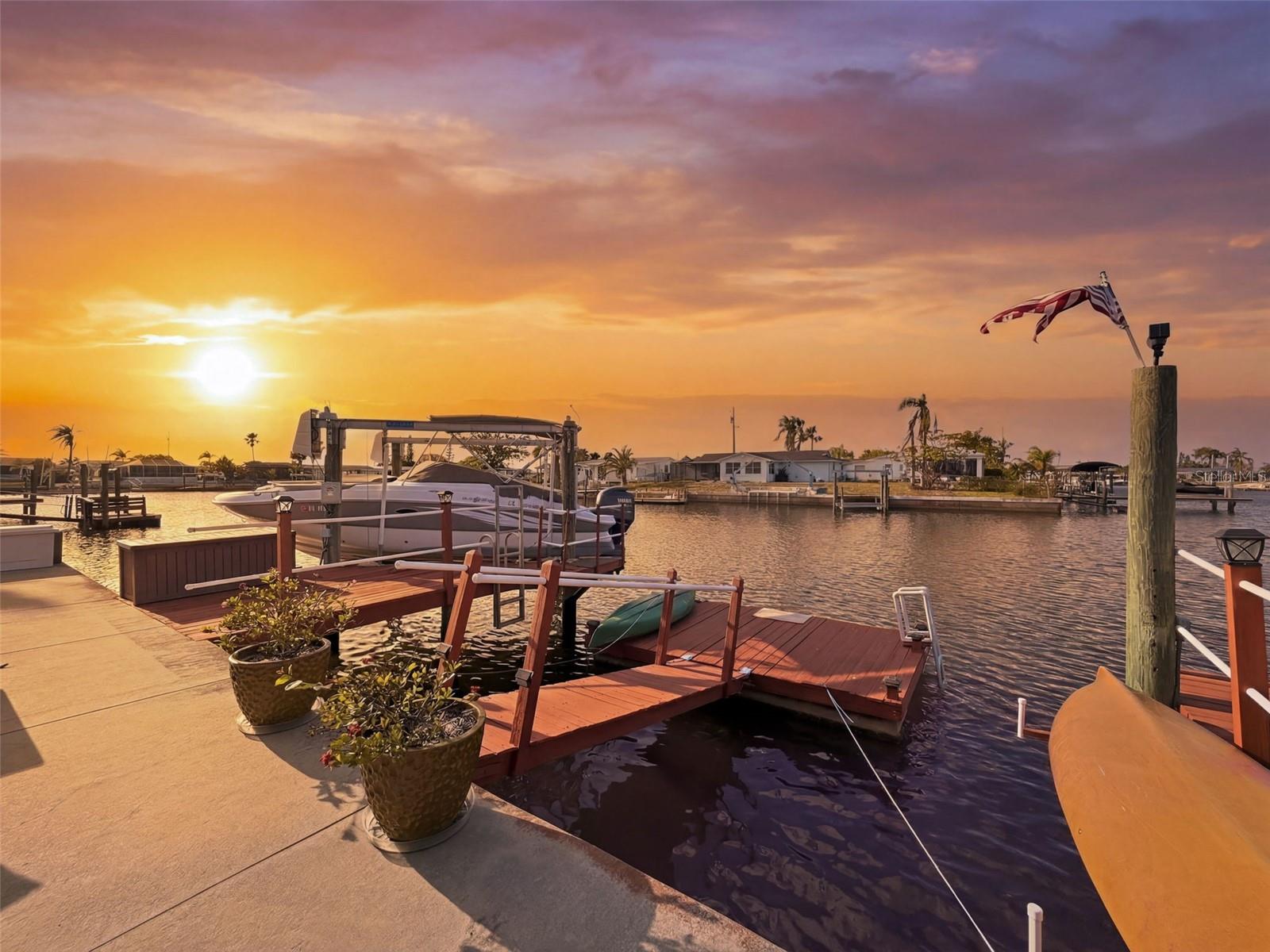 6521 LEESIDE ISLE, HUDSON, FL, 34667