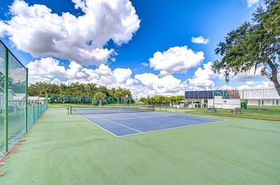 35151 COLONY HILLS DR, ZEPHYRHILLS, FL, 33541