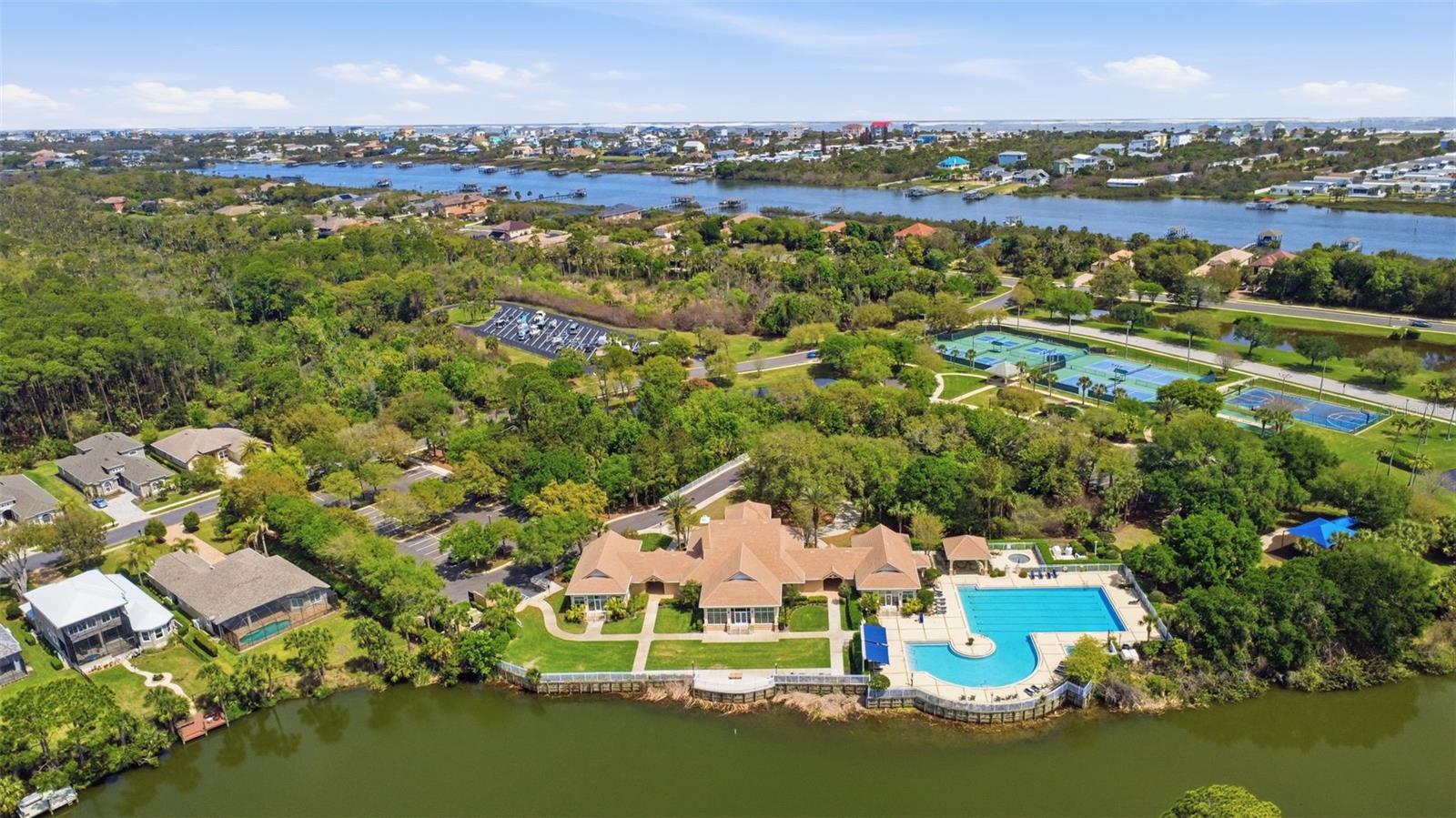 151 N LAKEWALK DR, PALM COAST, FL, 32137