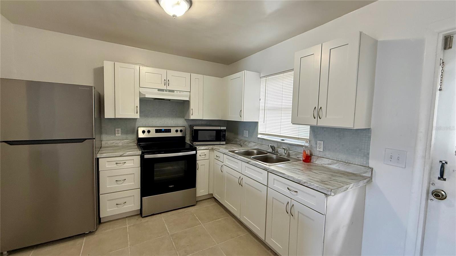 325 W PIERCE ST #2, LAKE ALFRED, FL, 33850