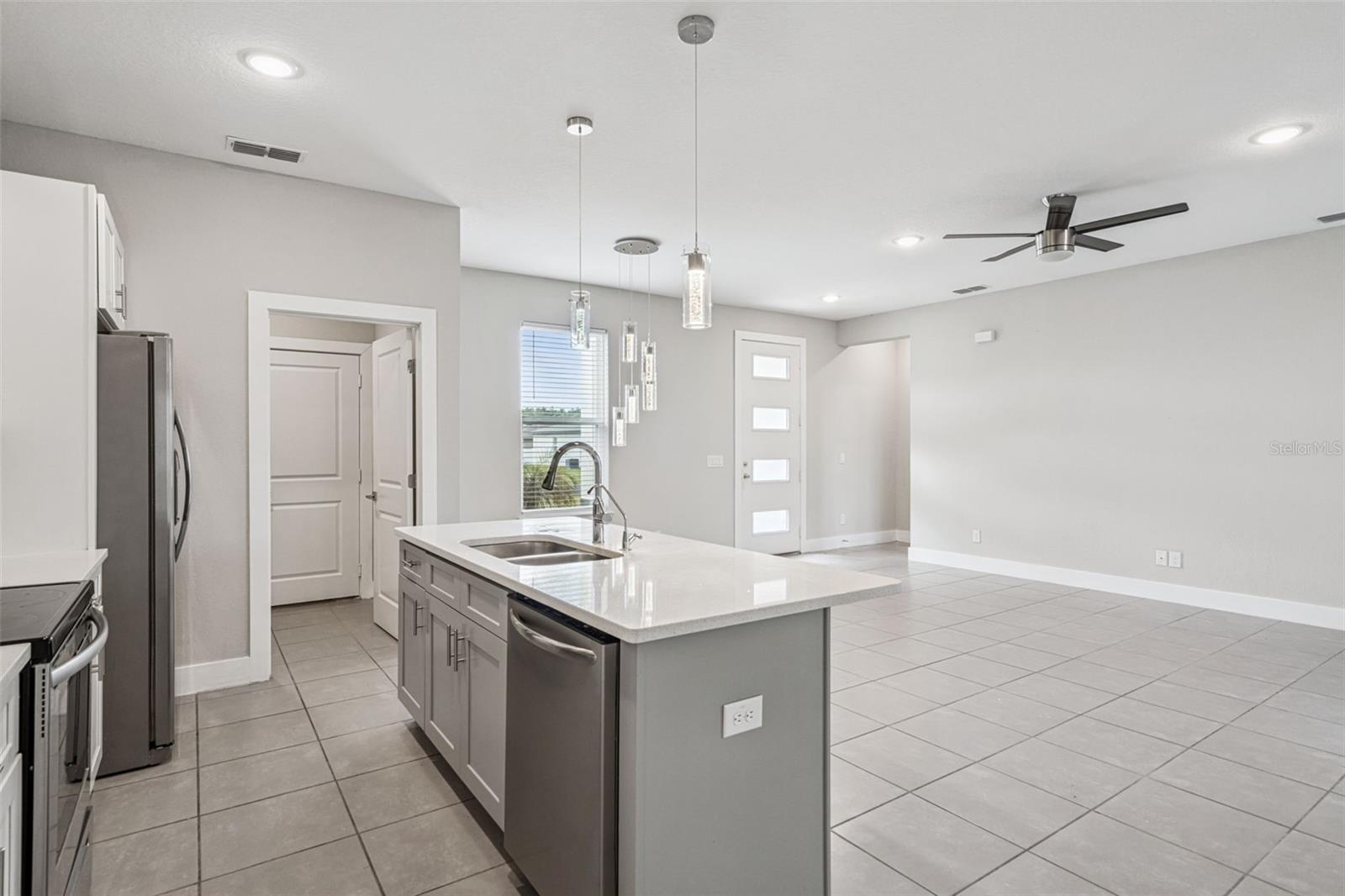 107 VIOLET CT, KISSIMMEE, FL, 34759