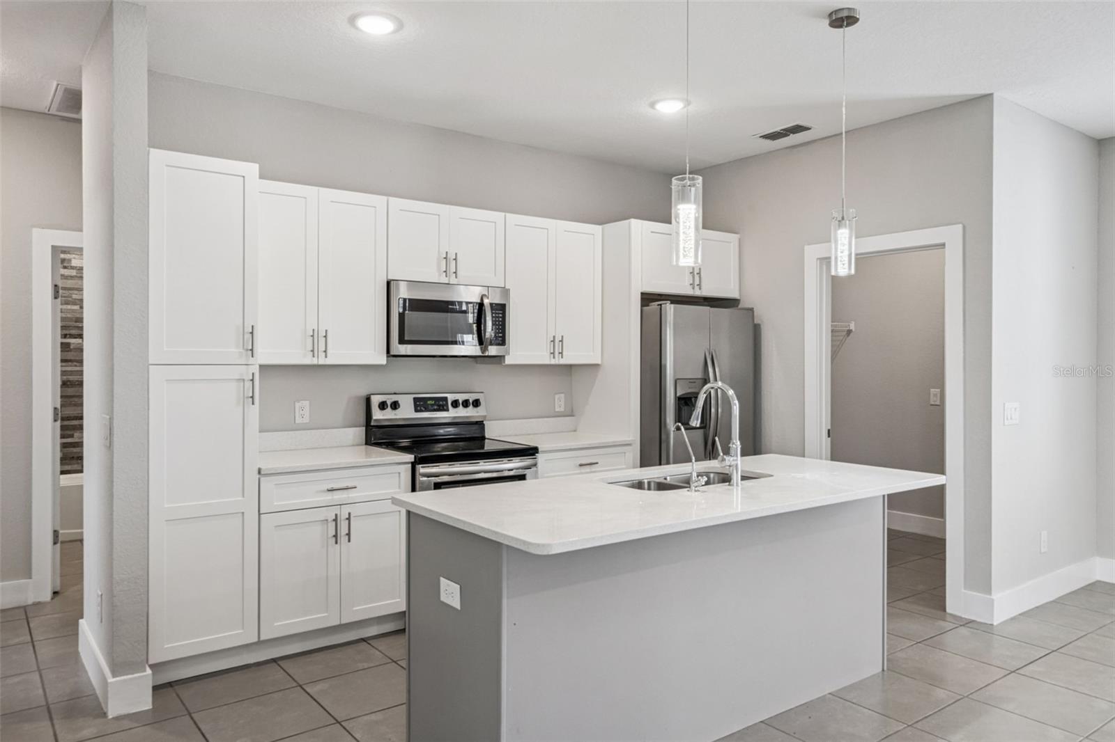 107 VIOLET CT, KISSIMMEE, FL, 34759