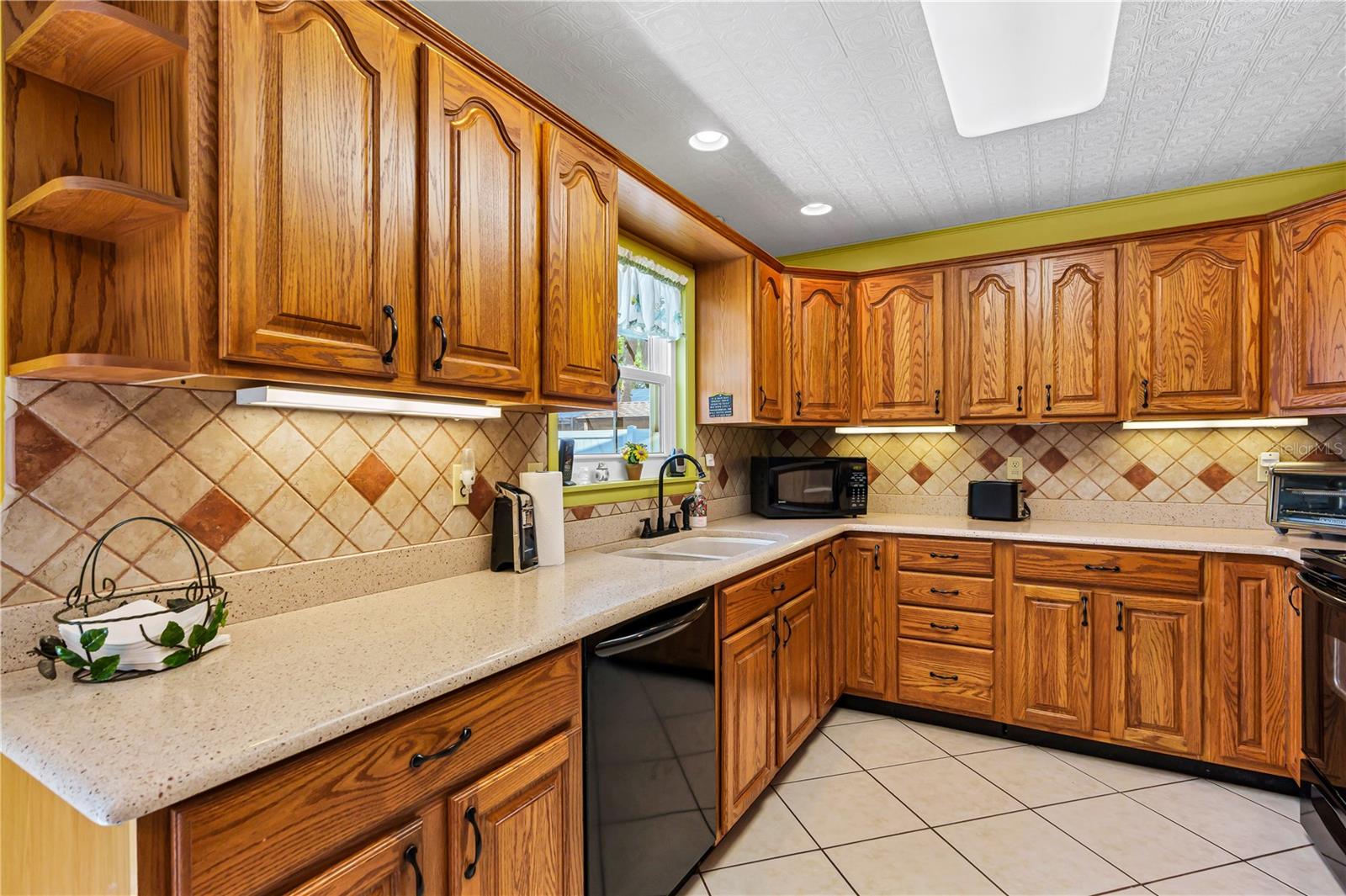 1500 OAK FOREST DR, ORMOND BEACH, FL, 32174