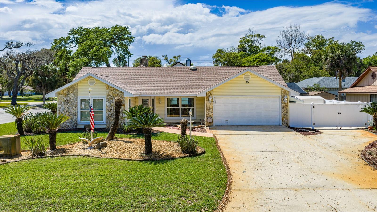 1500 OAK FOREST DR, ORMOND BEACH, FL, 32174