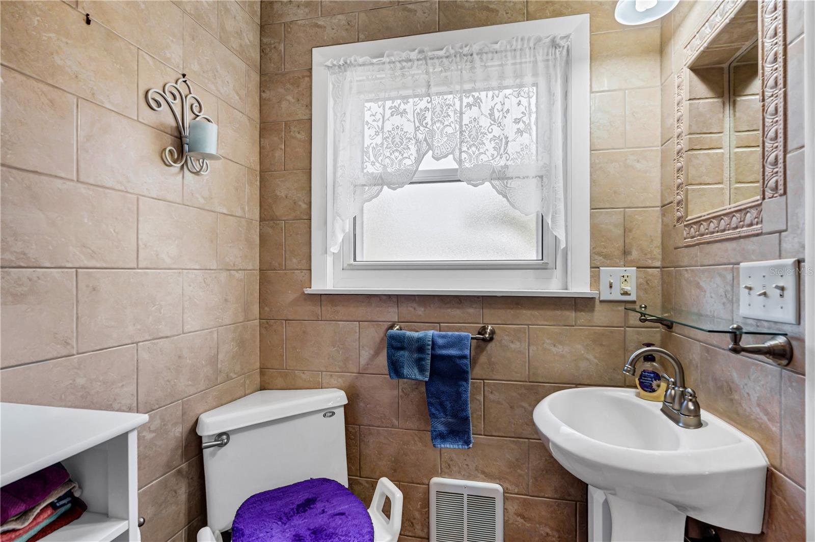 1500 OAK FOREST DR, ORMOND BEACH, FL, 32174