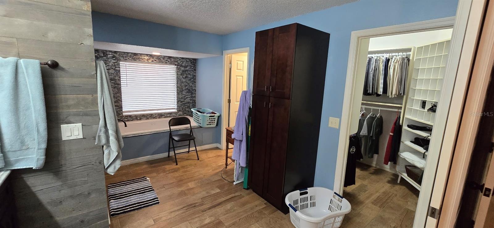 336 LAKECREST DR, TAVARES, FL, 32778